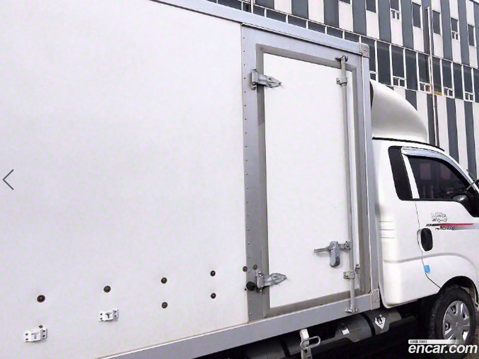 Kia Asia The New Bongo Iii Built-In Top Powergate 1 Ton King Cab Lpg - фотография 962441