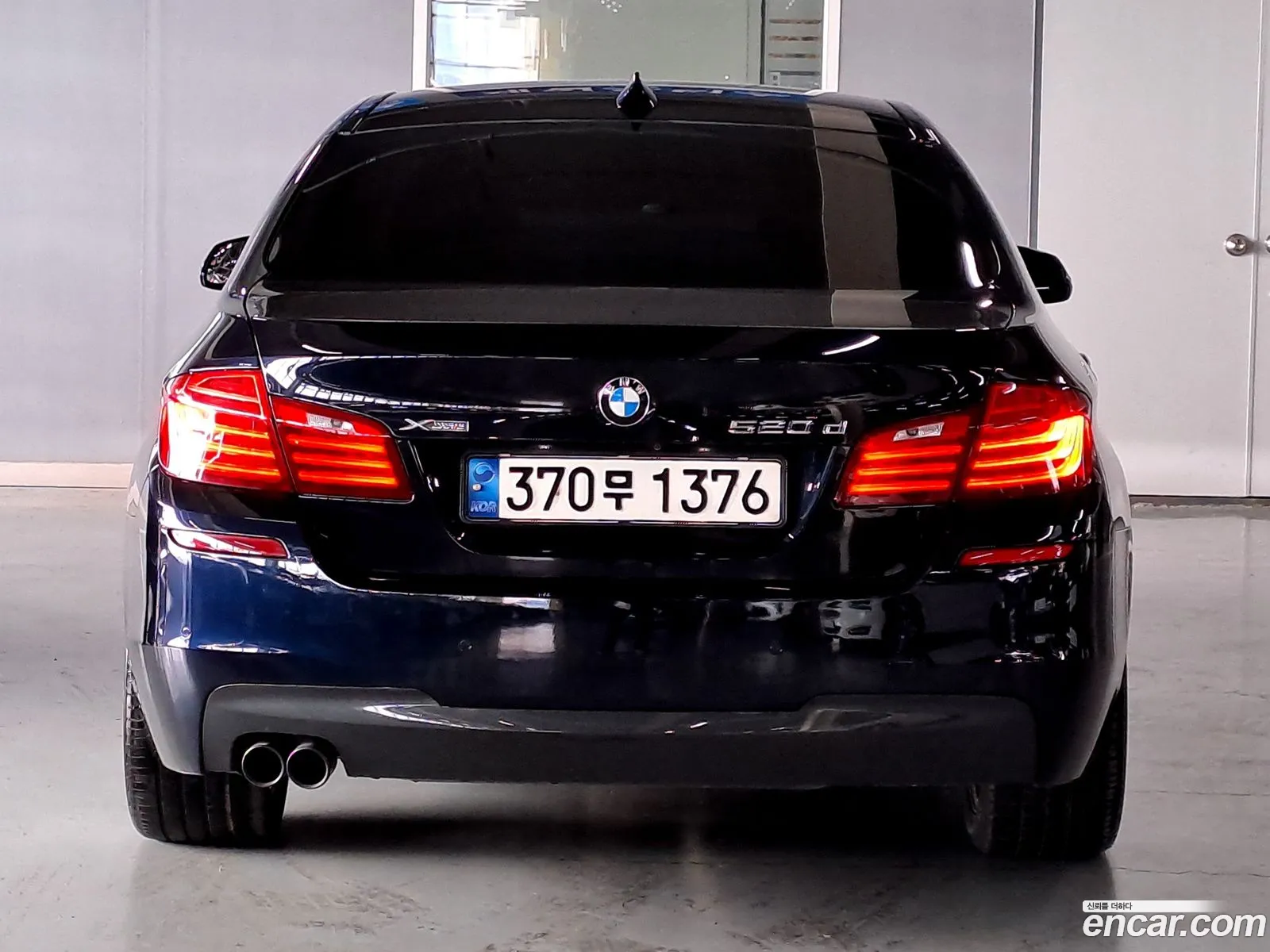 BMW 5 Series F10 520D xDrive M Aerodynamics - фотография 15413673