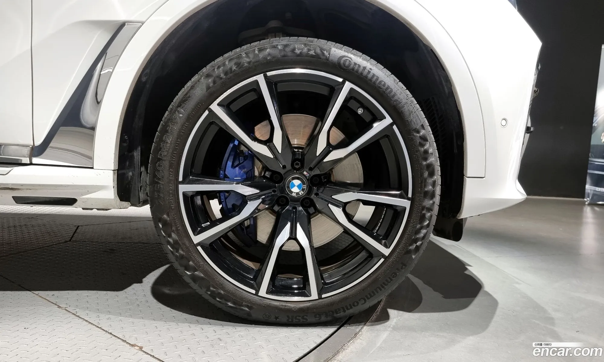 BMW X7 G07 ​​xDrive 40I M Sports 6-Seater - фотография 15413700