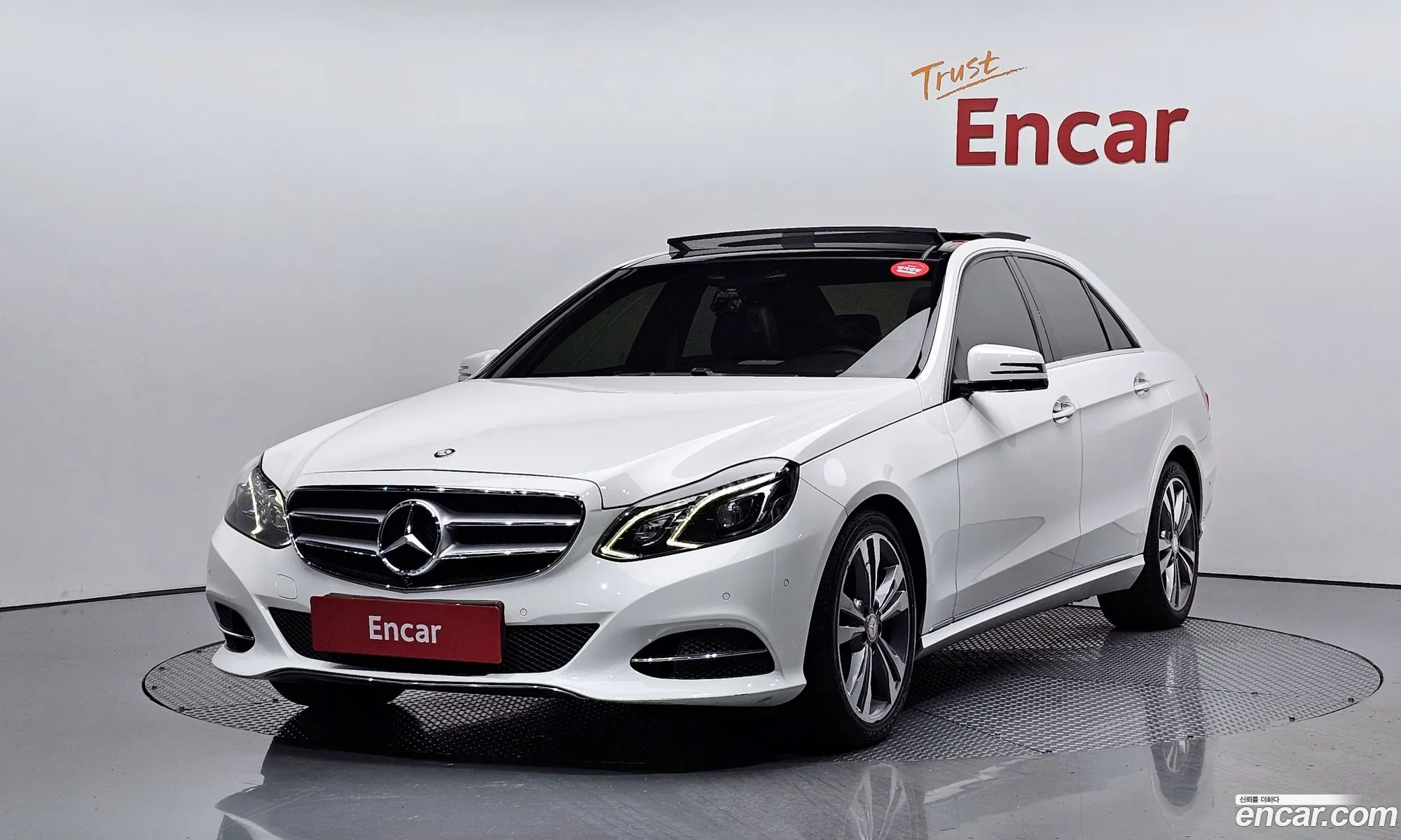 E-Class W212 E300 Avant-Garde - фотография 12834663