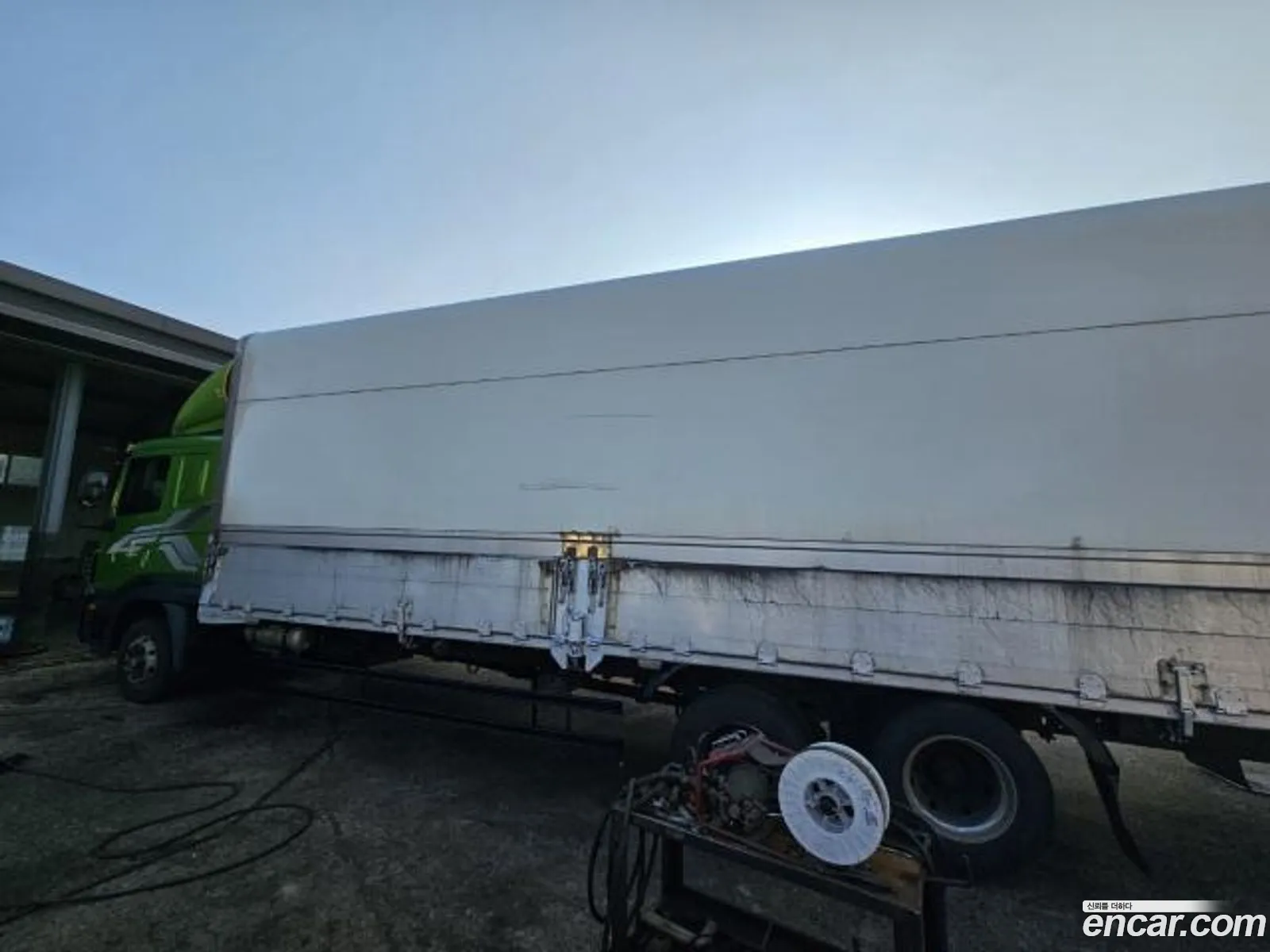 Prima Medium Truck Wing Body 65 Ton Royal - фотография 3334003