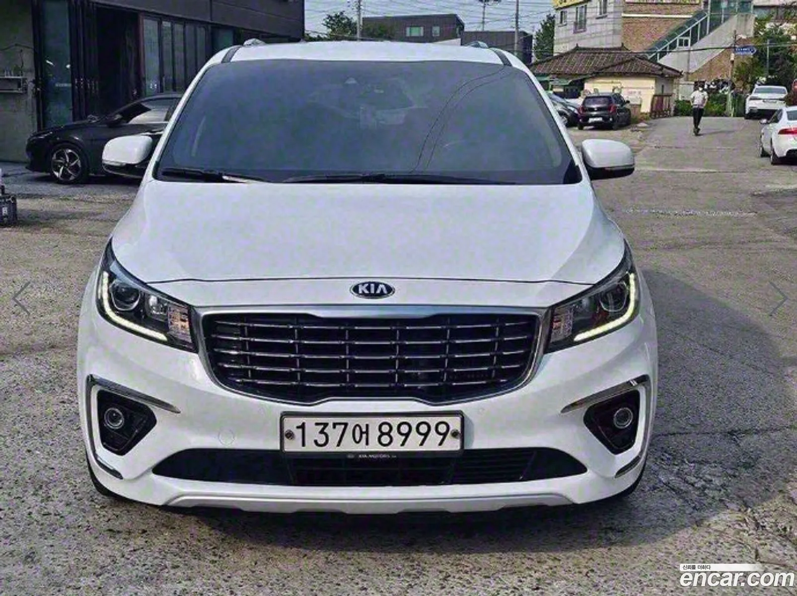 Kia The New Carnival 9-Seater Prestige - фотография 1736801
