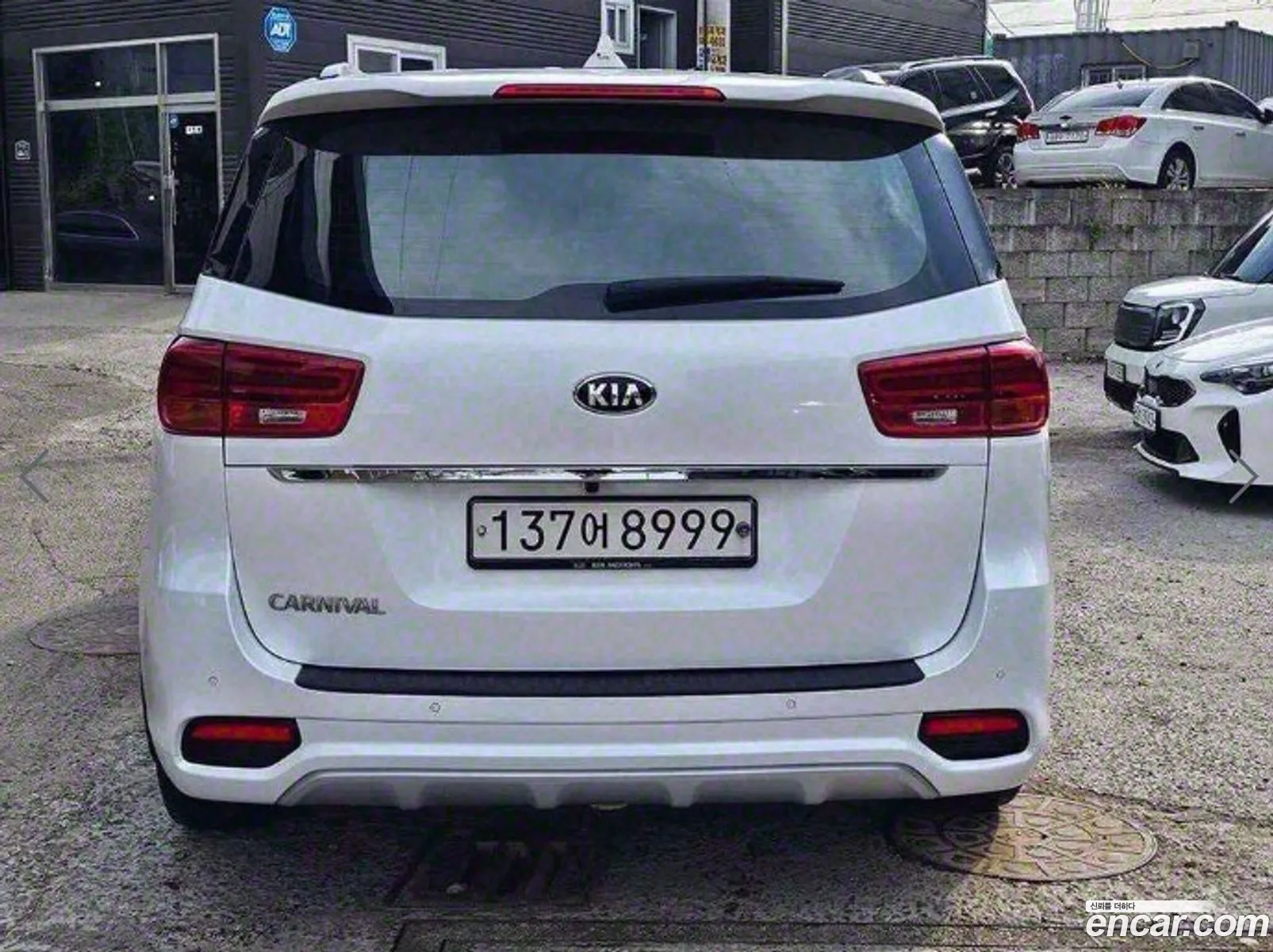 Kia The New Carnival 9-Seater Prestige - фотография 1736804
