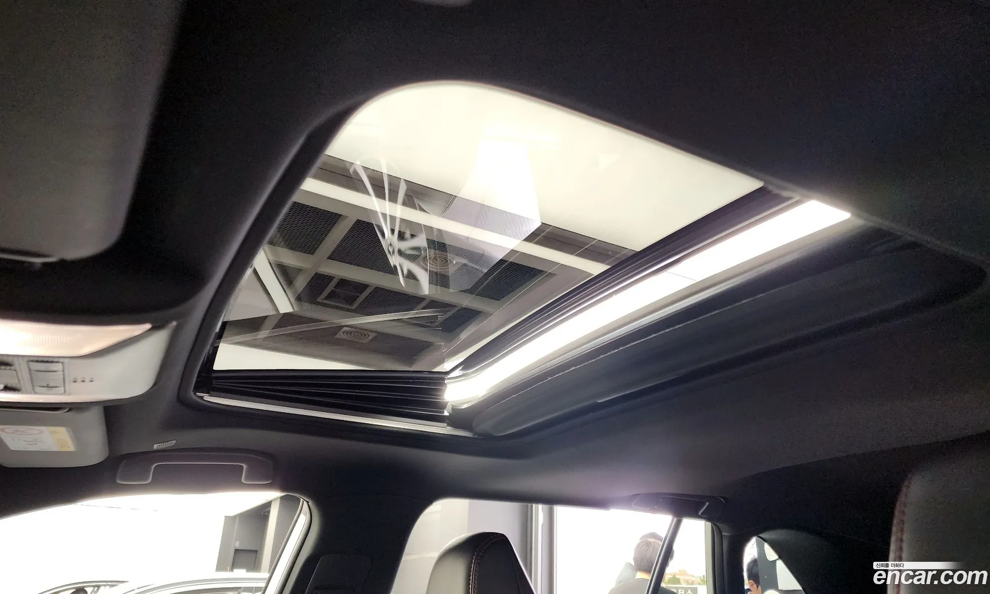 Rav4 5Th Generation 25 4Wd Phev Xse - фотография 14401099