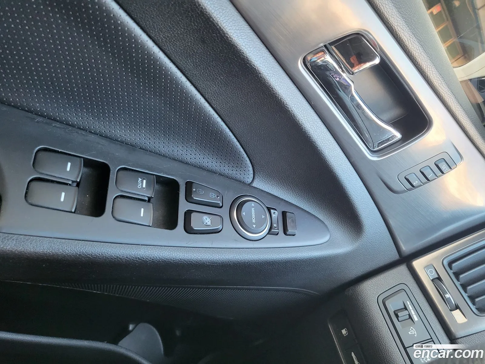 Sonata Hybrid 20 Royal Royal - фотография 1551579