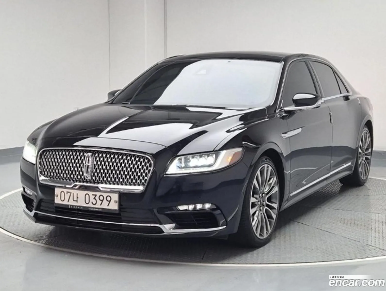 Lincoln Continental X 30 Awd 2016 - фотография 3525733