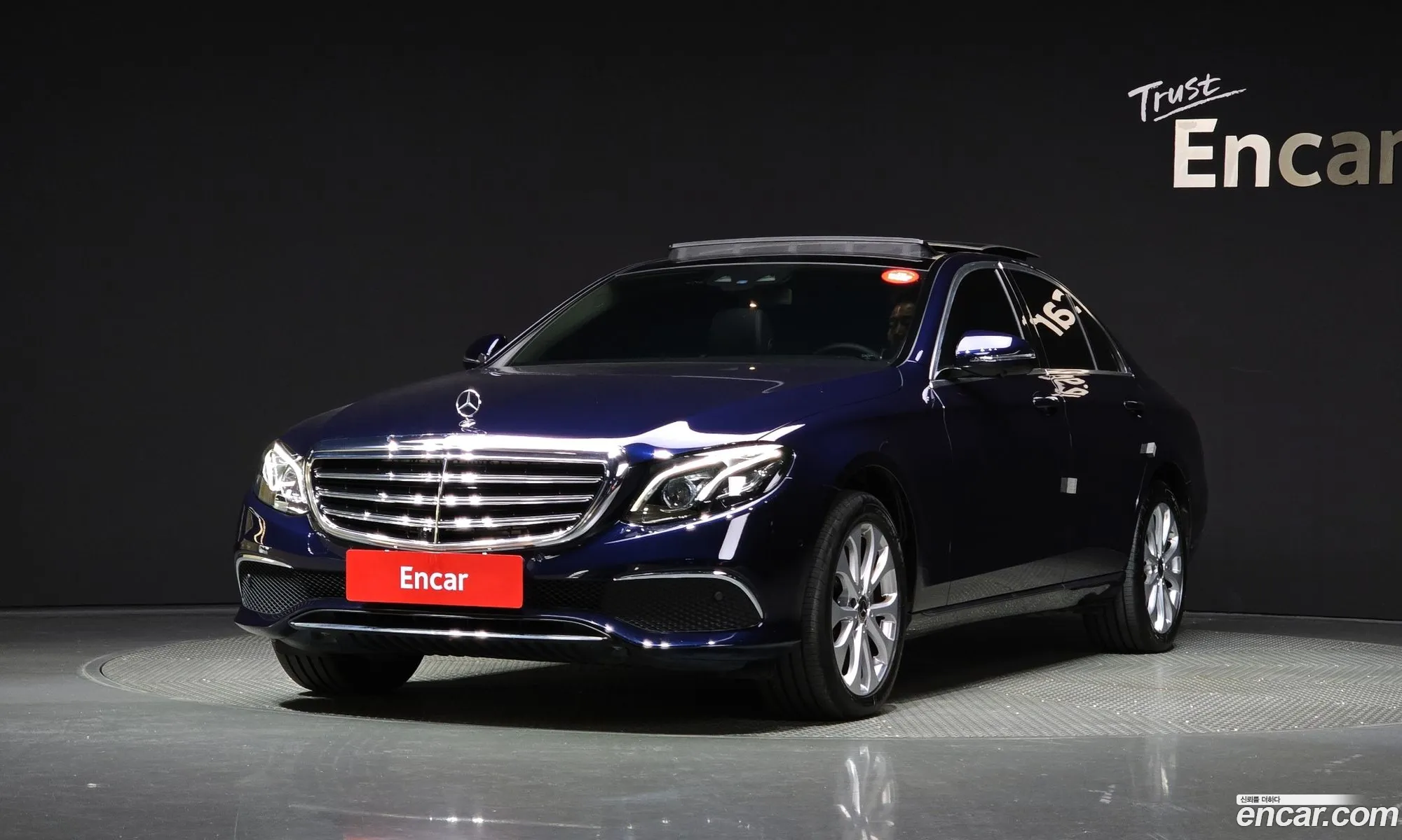 E-Class W213 E300 4Matic Exclusive - фотография 12834639