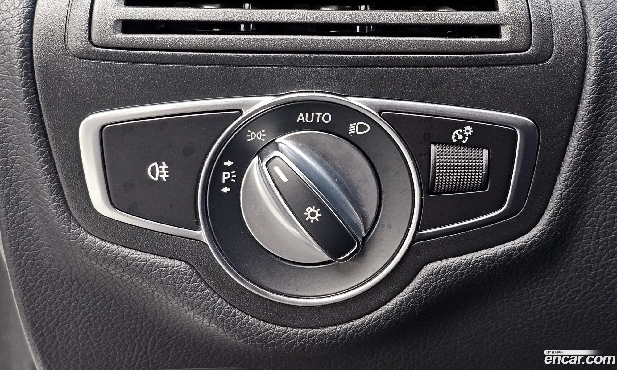 C-Class W205 C200 - фотография 12834629