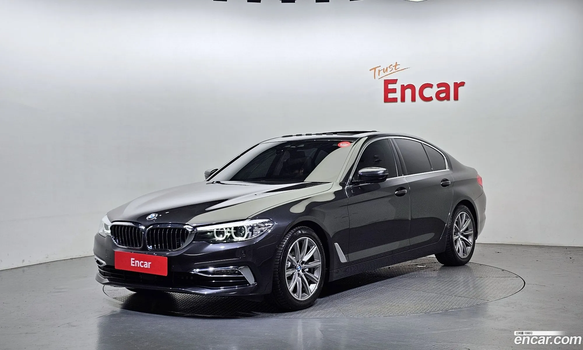 5 Series G30 520I Luxury - фотография 14321424