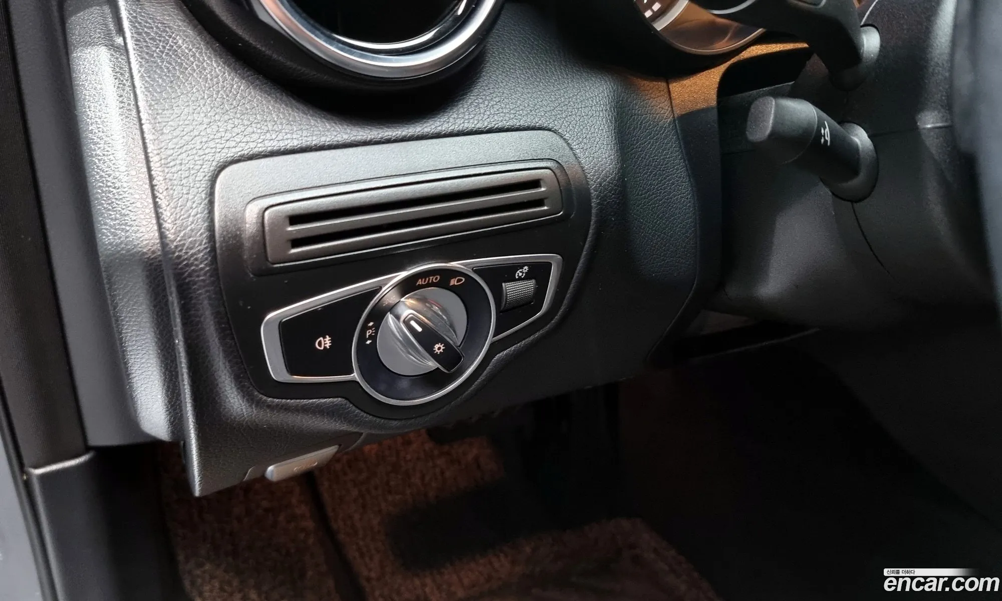 Mercedes-Benz C-Klasse C200 2019 - фотография 10933115