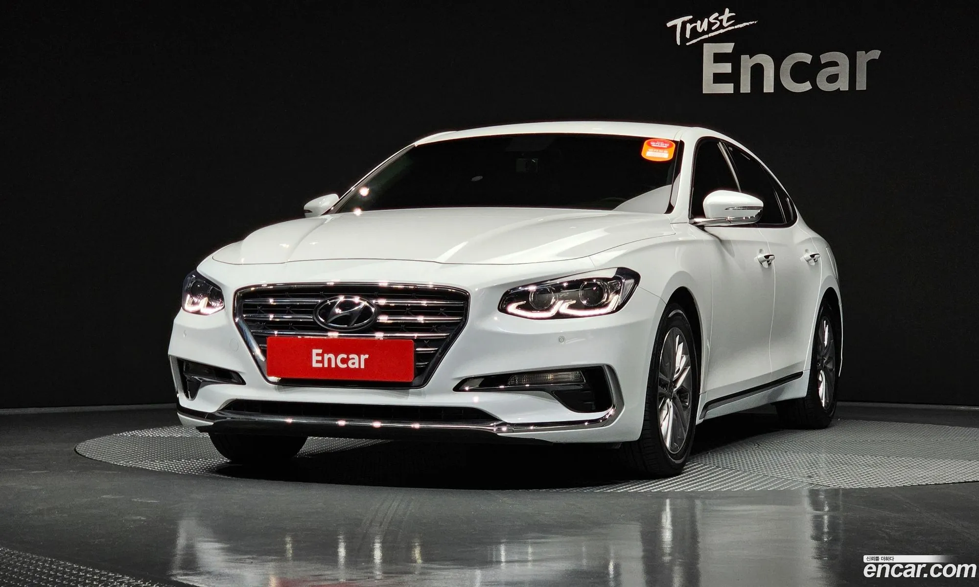 Grandeur Ig 30 Lpi Modern Rent -A -Car - фотография 1353746