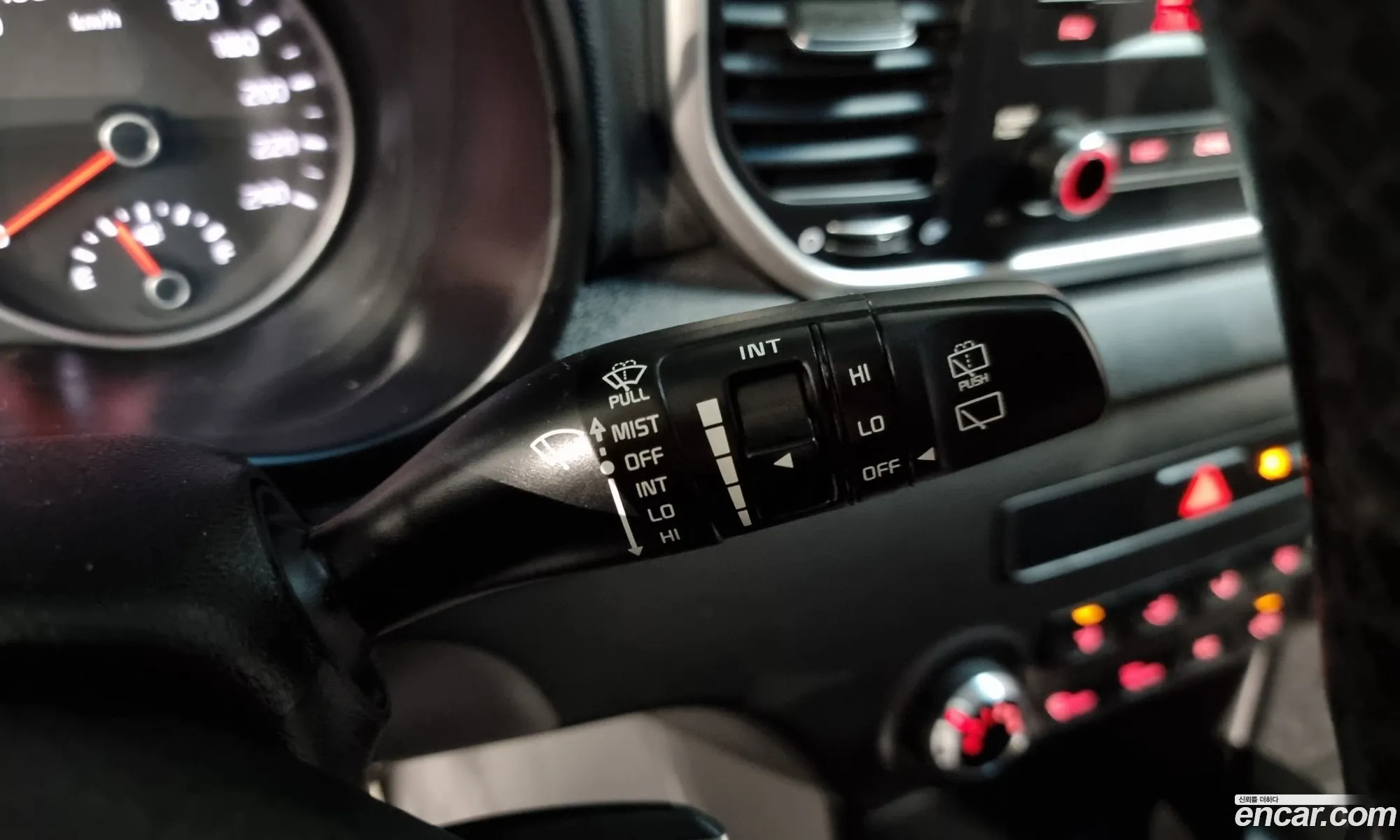 Sportage The Bold Diesel 20 4Wd Luxury - фотография 30091