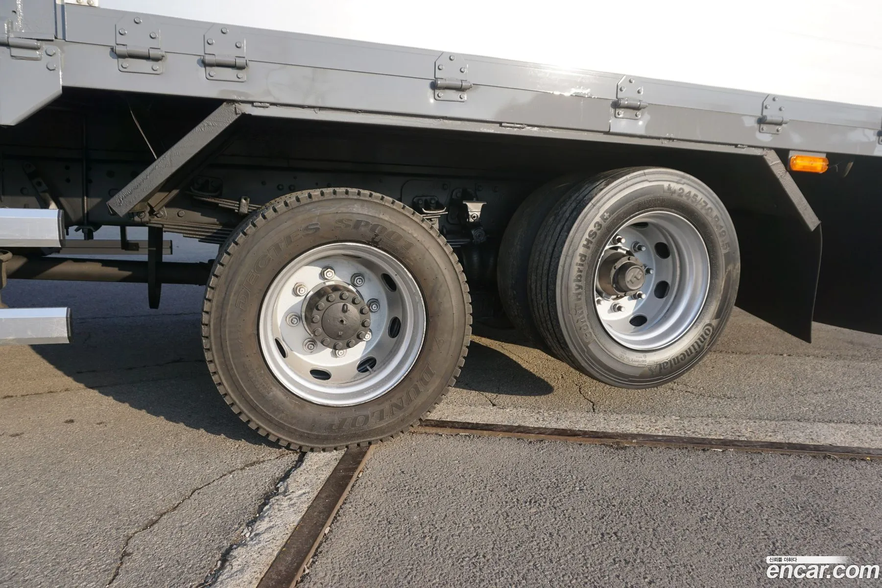 Nobus Medium Truck Wing Body 45 Ton Royal - фотография 3512801