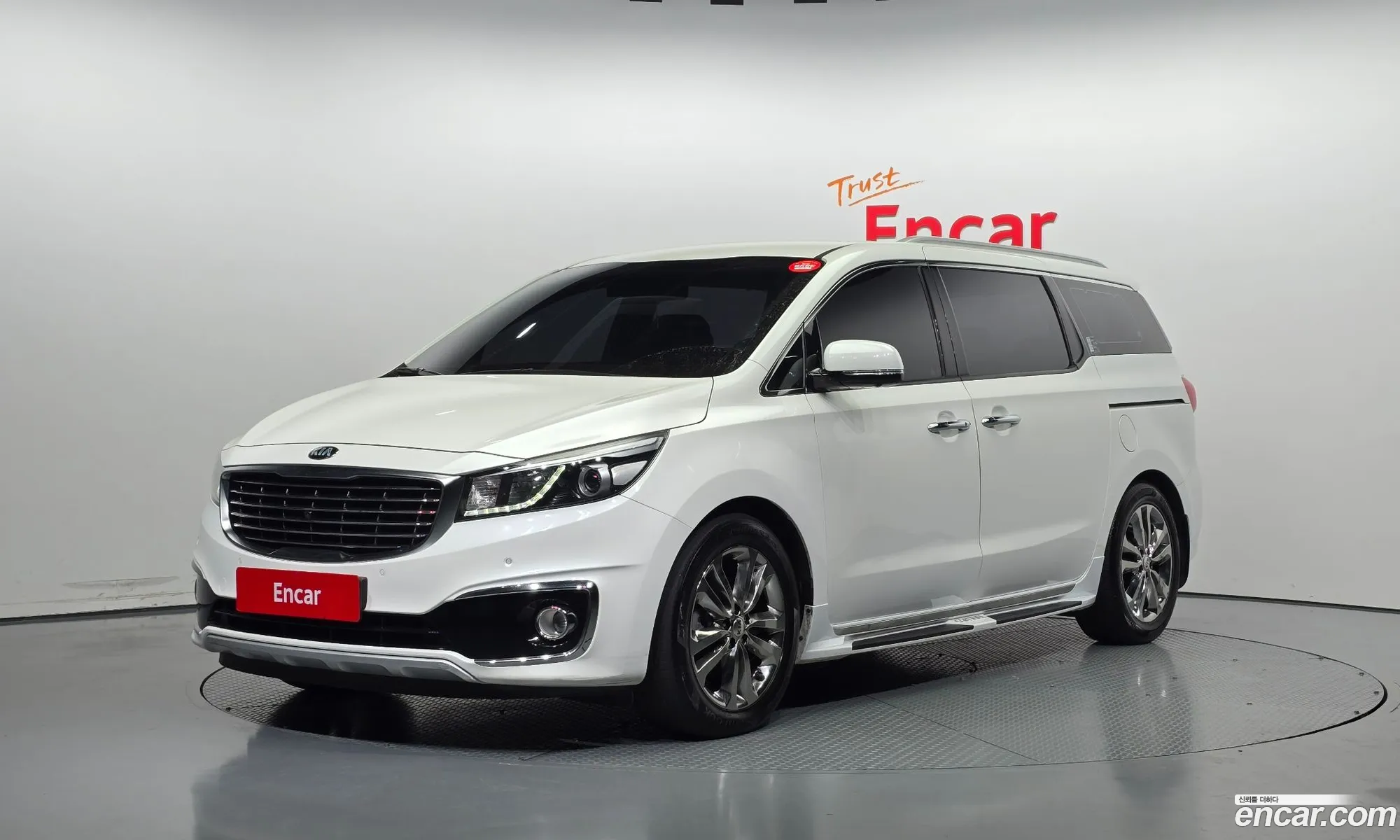 All New Carnival 9 -Seater Noblesse Special - фотография 17285001