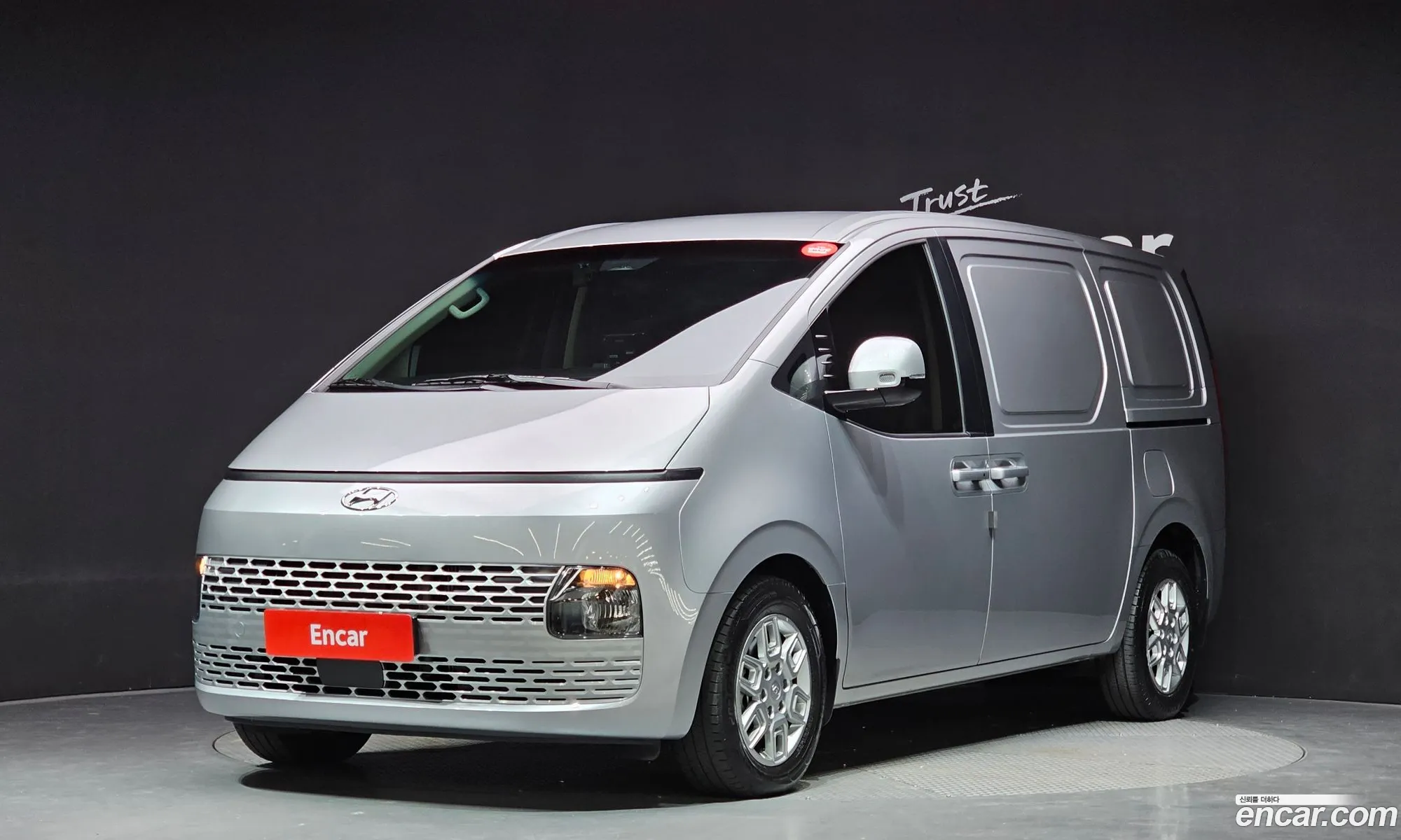 Hyundai Staria Cargo 3-Seater 2023 - фотография 13032309