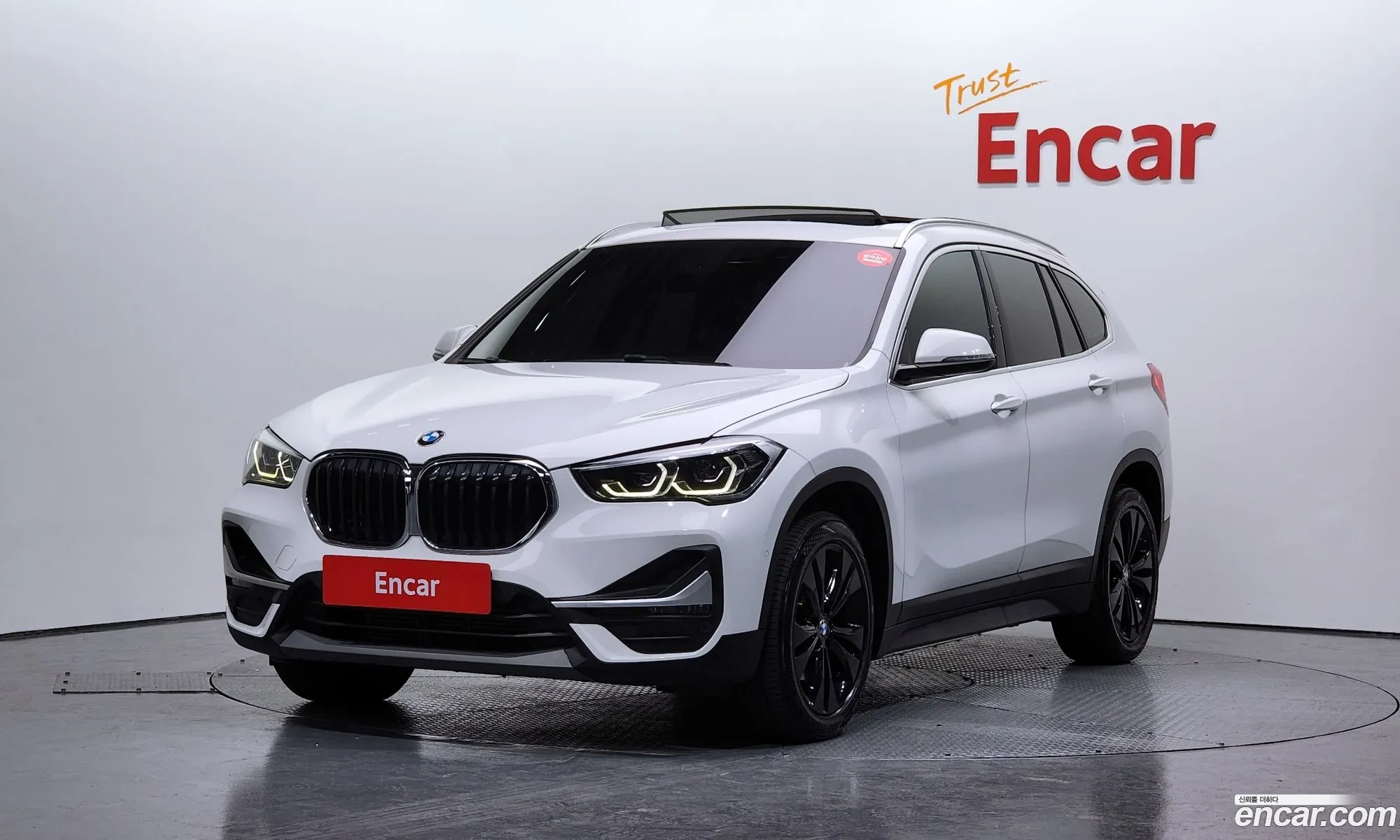 X1 F48 xDrive 18D Advanced - фотография 2093730