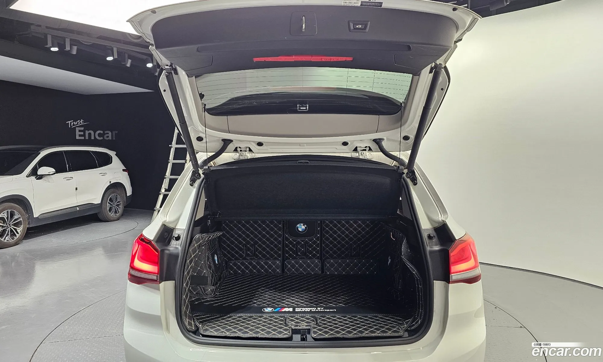 X1 F48 xDrive 18D Advanced - фотография 2093731
