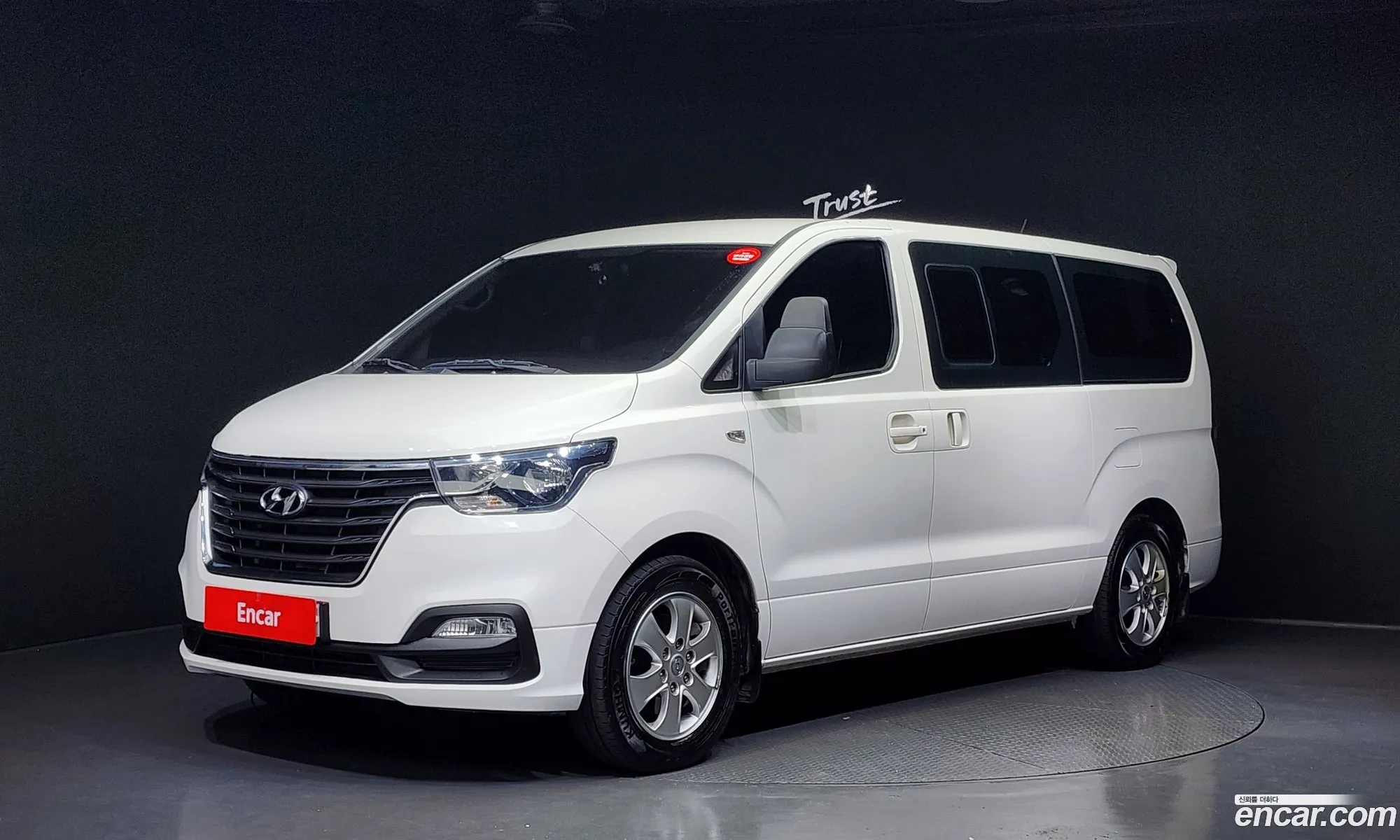 The New Grand Starex Wagon 12 -Seater Smart - фотография 11297276