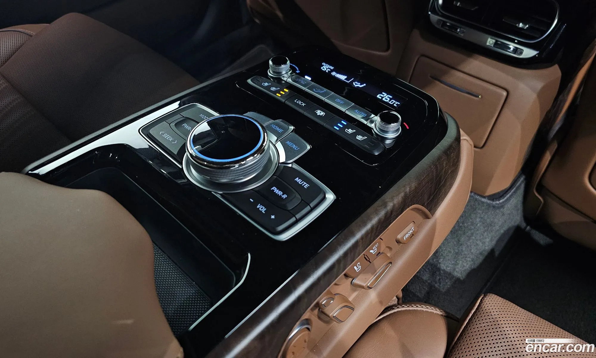 G90 50 Awd Prestige - фотография 12821505