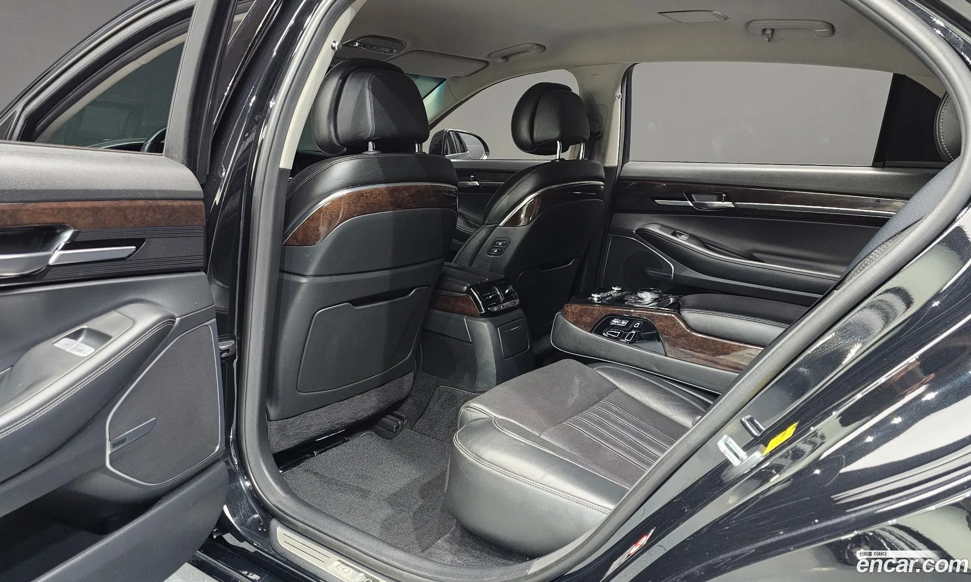 Eq900 38 Gdi Awd Premium Luxury - фотография 12821495