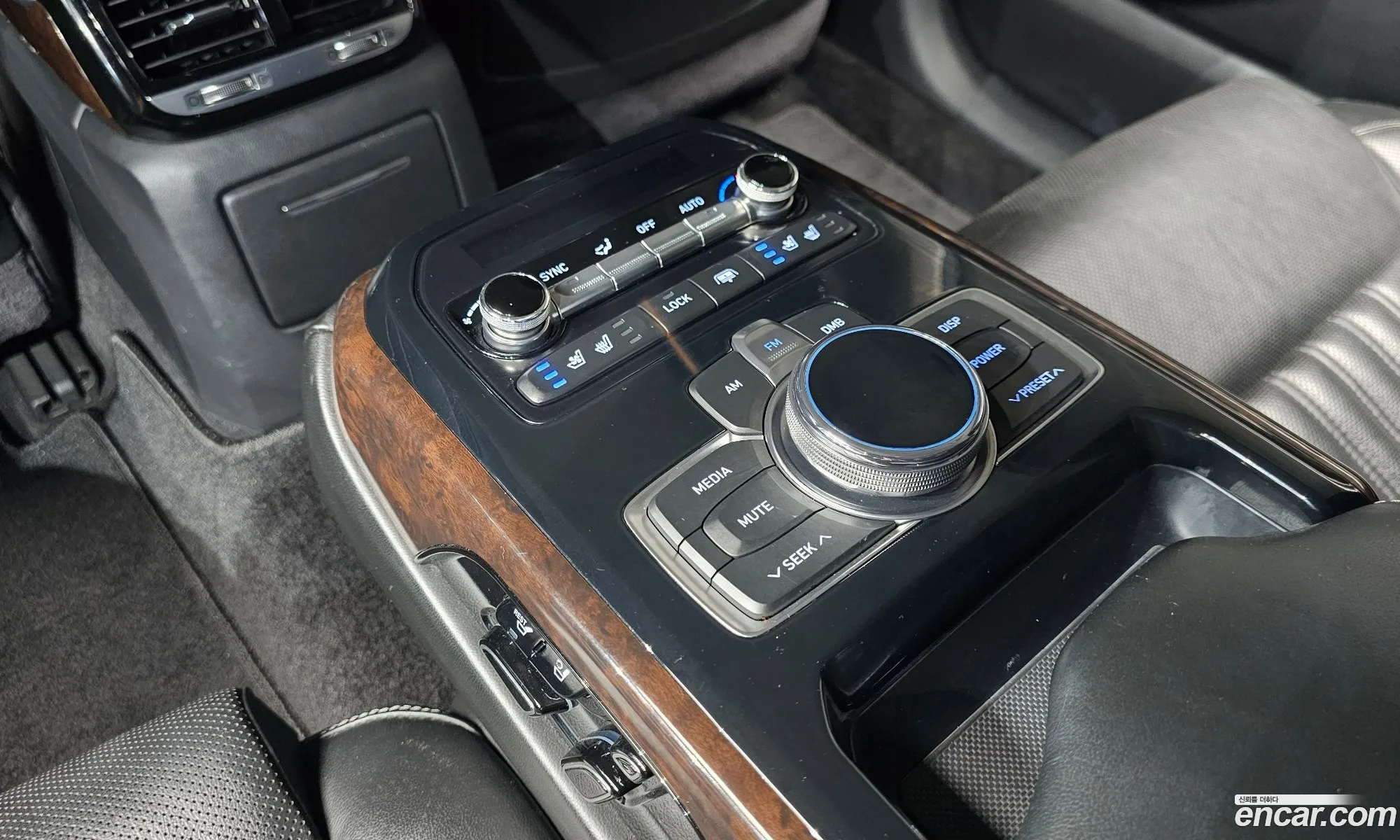 Eq900 38 Gdi Awd Premium Luxury - фотография 12821494