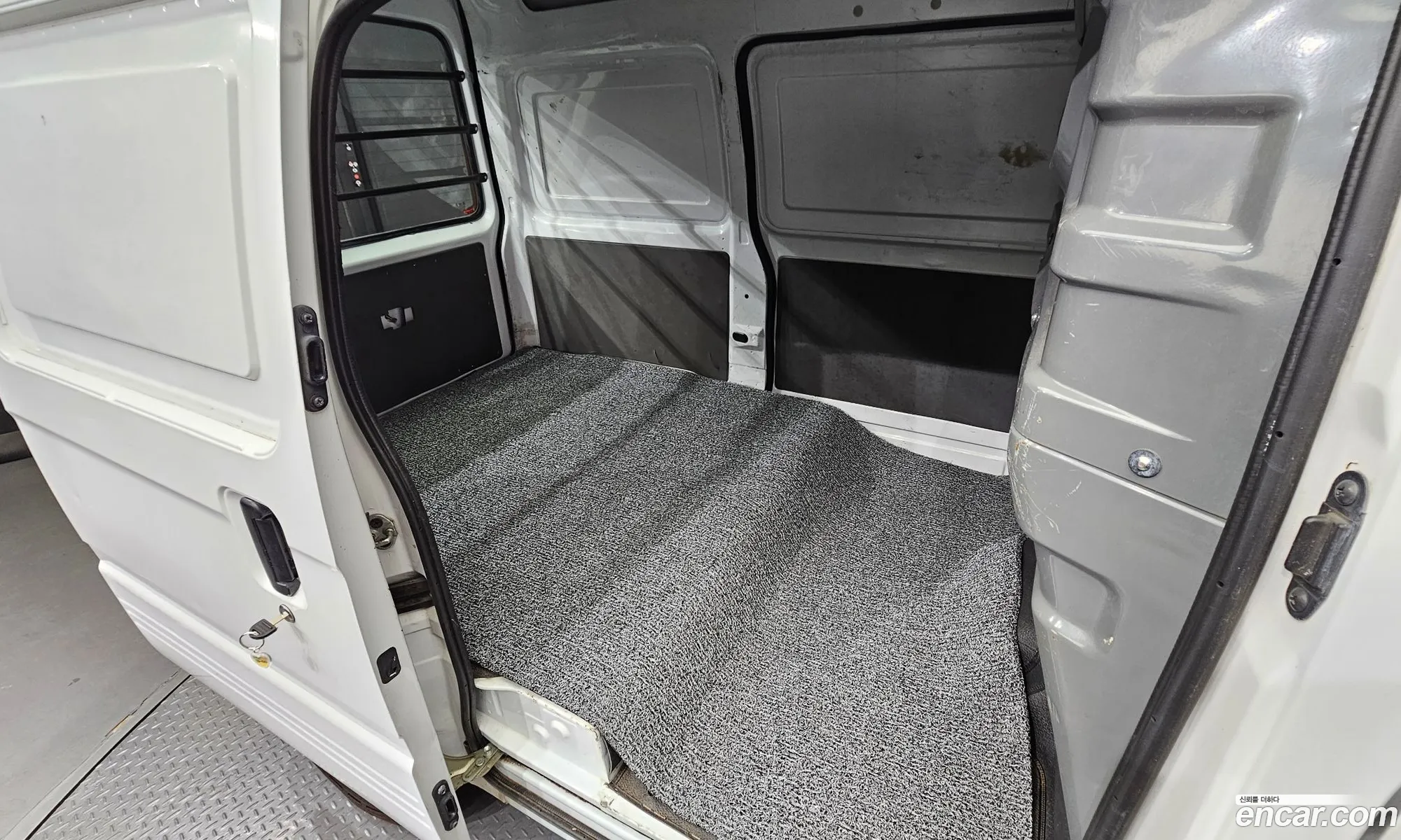 New Damas 2 -Seater Panel Van Dlx - фотография 5899522