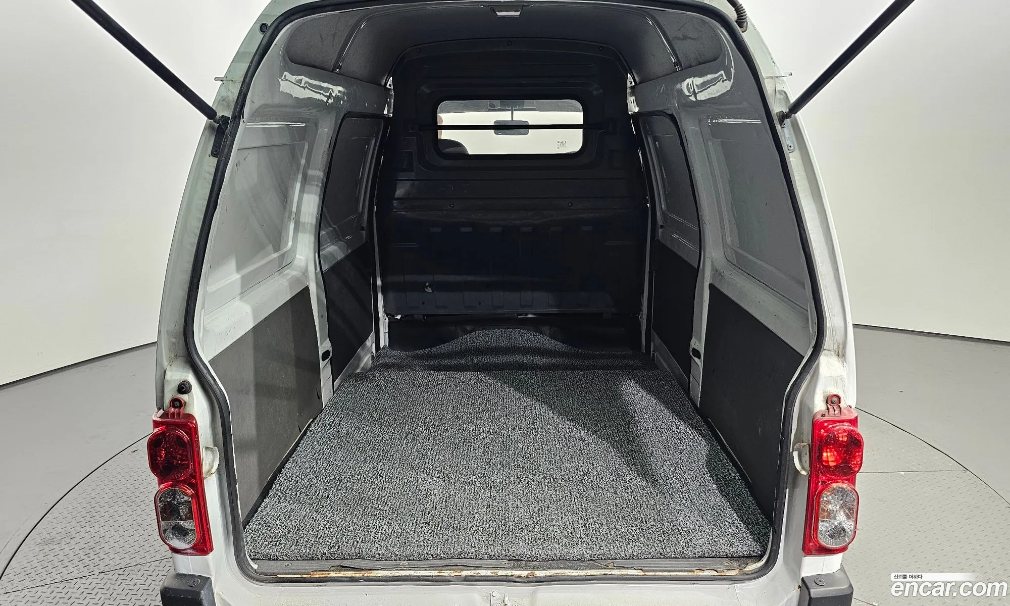 New Damas 2 -Seater Panel Van Dlx - фотография 5899521