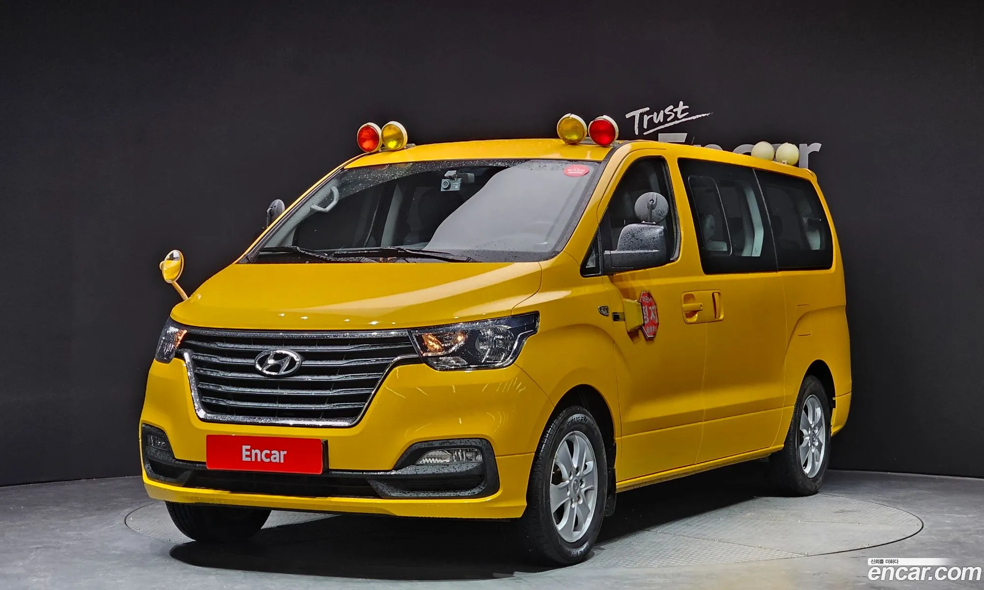 Hyundai Starex Van 5-Seater Lpi 2019 - фотография 12843944