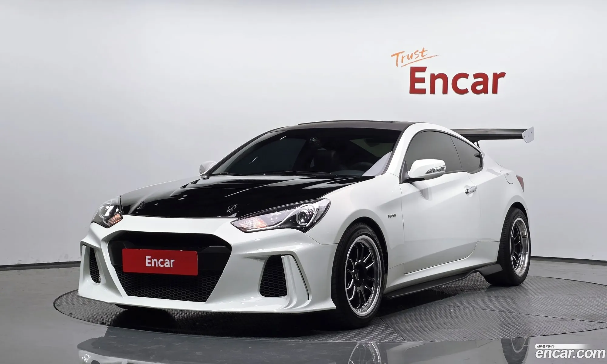 Genesis Coupe 380 Gt-Rw - фотография 15769654