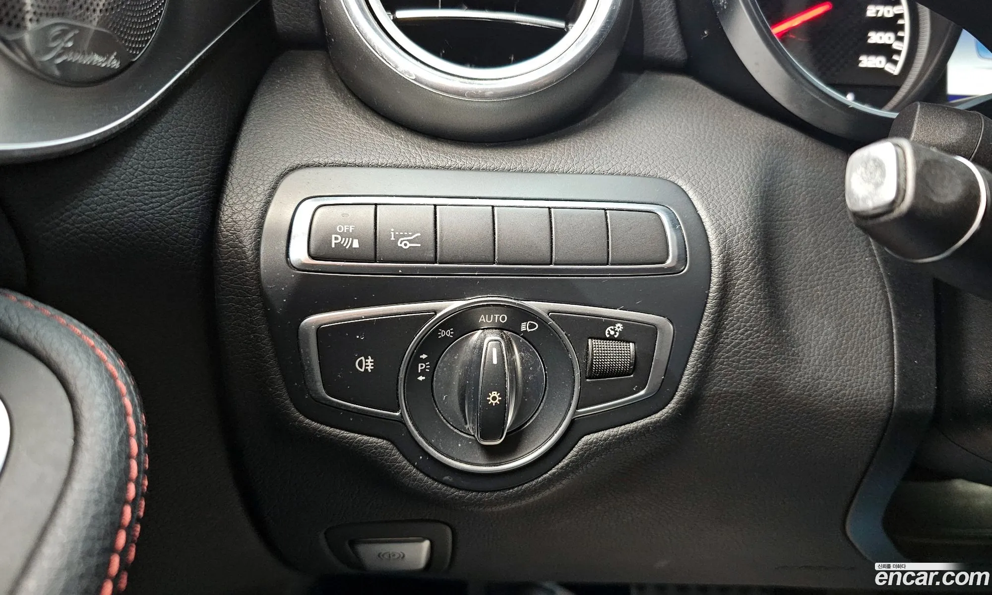 C-Class W205 C43 Amg 4Matic - фотография 12856399