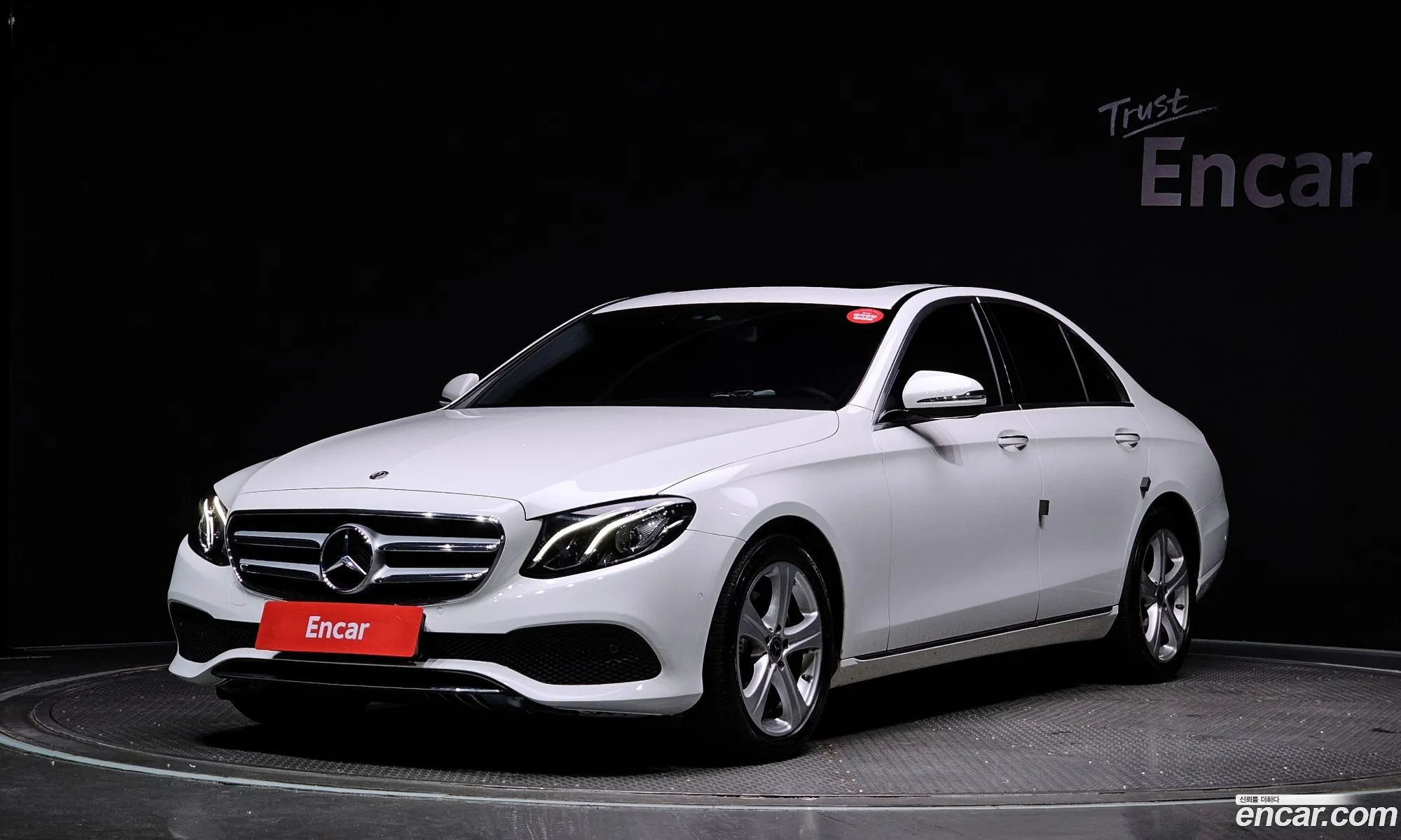 E-Class W213 E200 Avant-Garde - фотография 133582