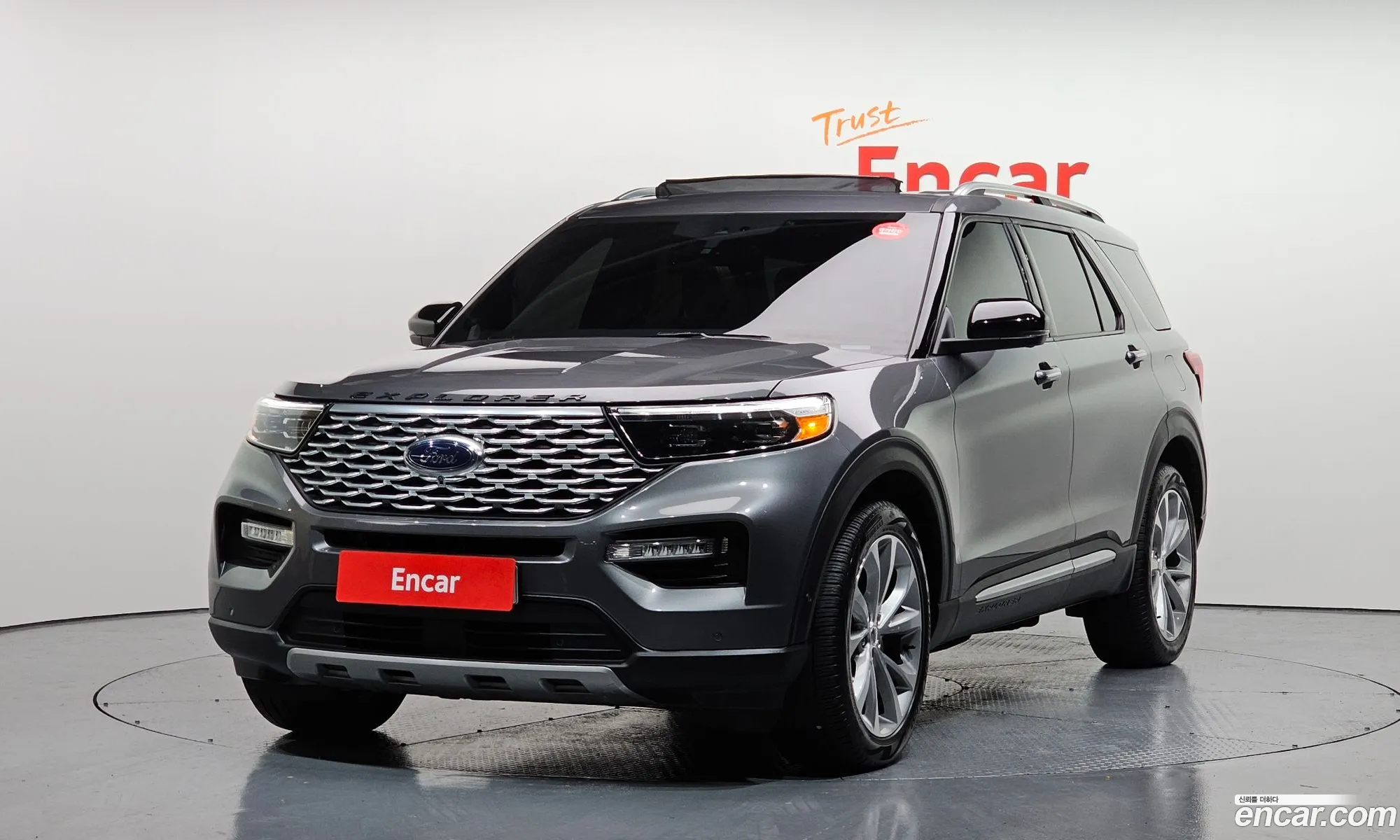 Explorer 6Th Generation 30 Platinum 4Wd - фотография 4190495