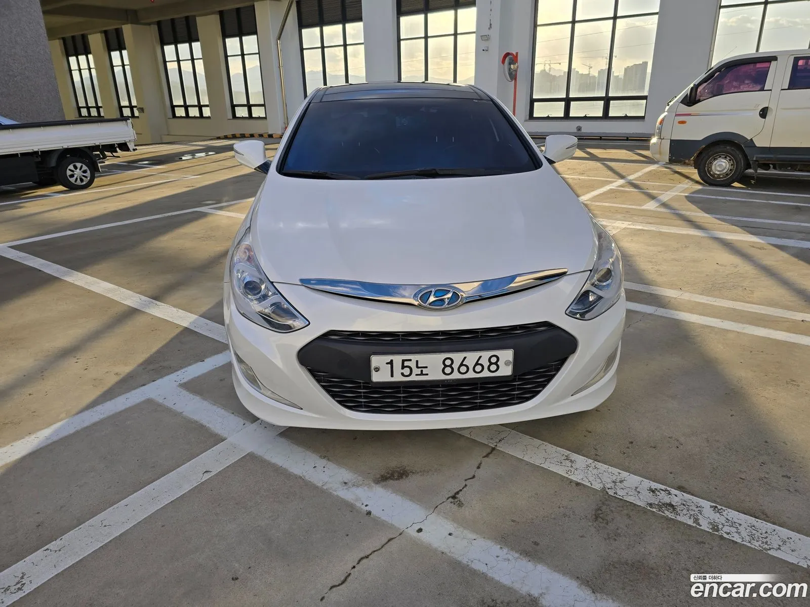 Sonata Hybrid 20 Premium - фотография 15590097