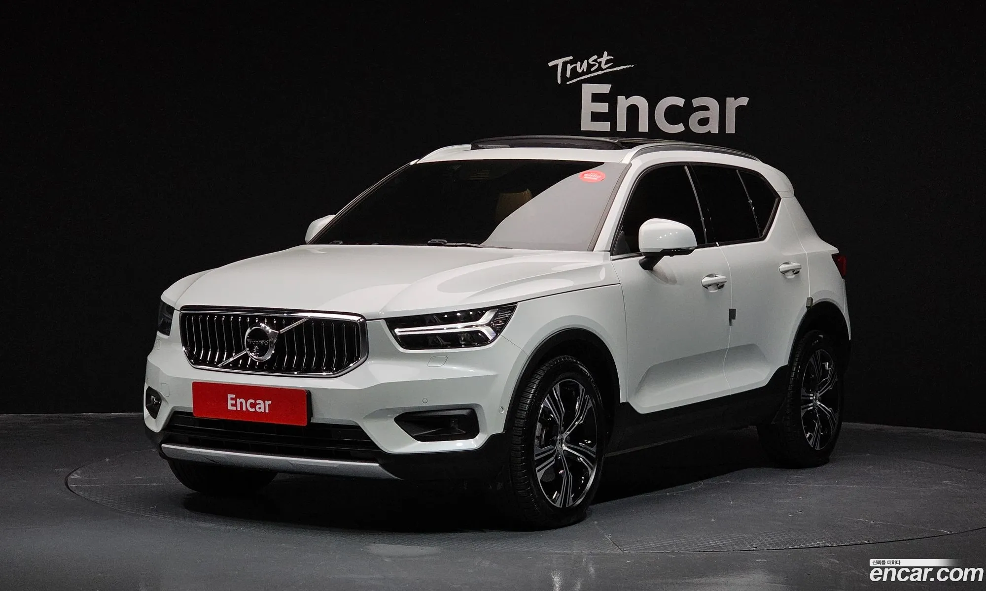Xc40B4 Inscription - фотография 4687521