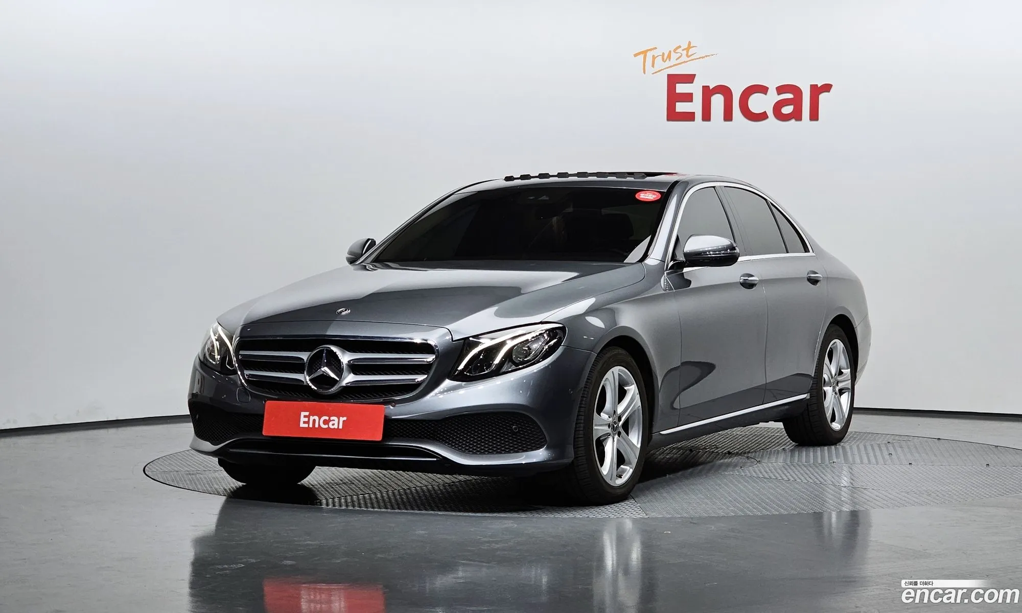 E-Class W213 E200 Avant-Garde - фотография 83253