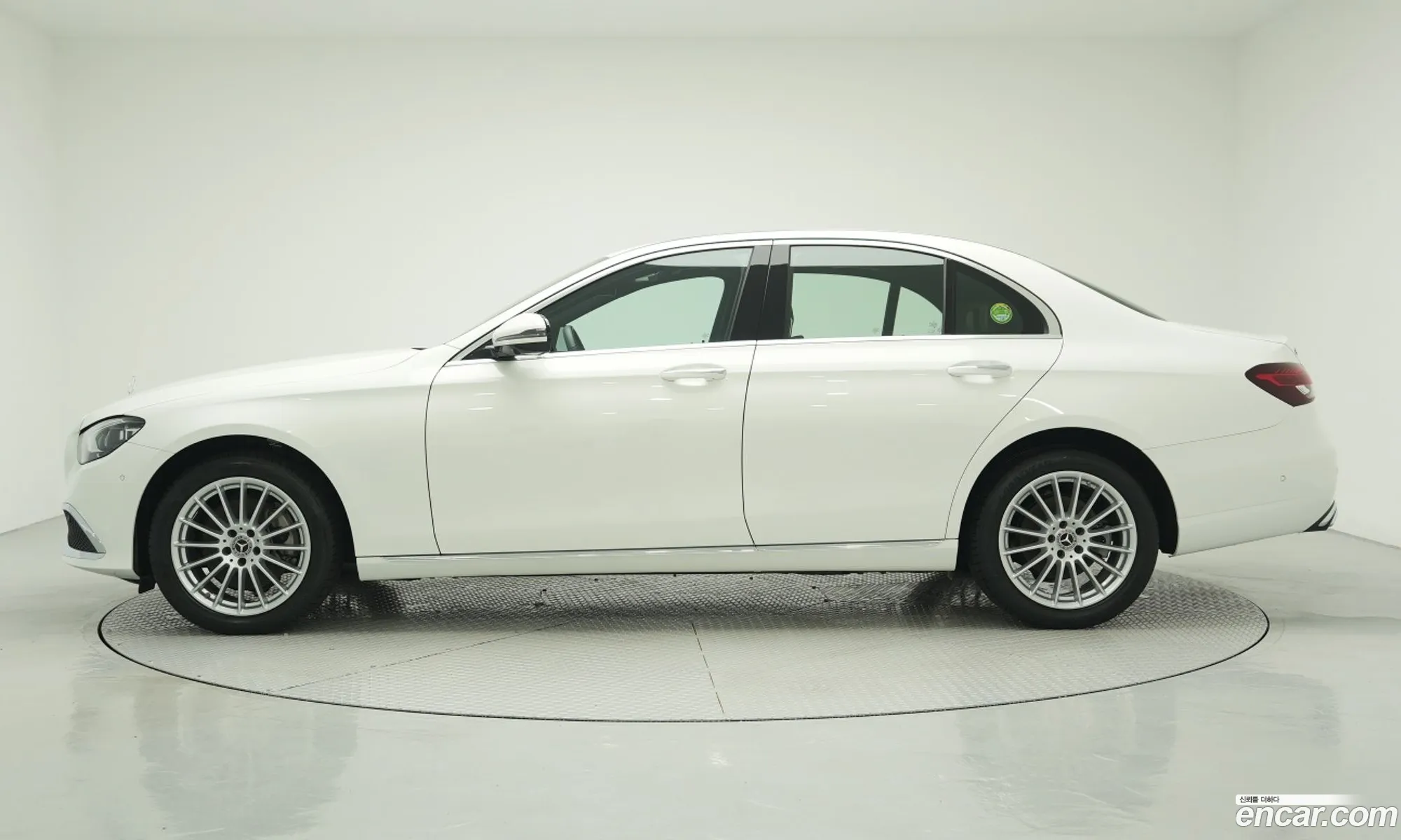 E-Class W213 E220D 4Matic Exclusive - фотография 11521831