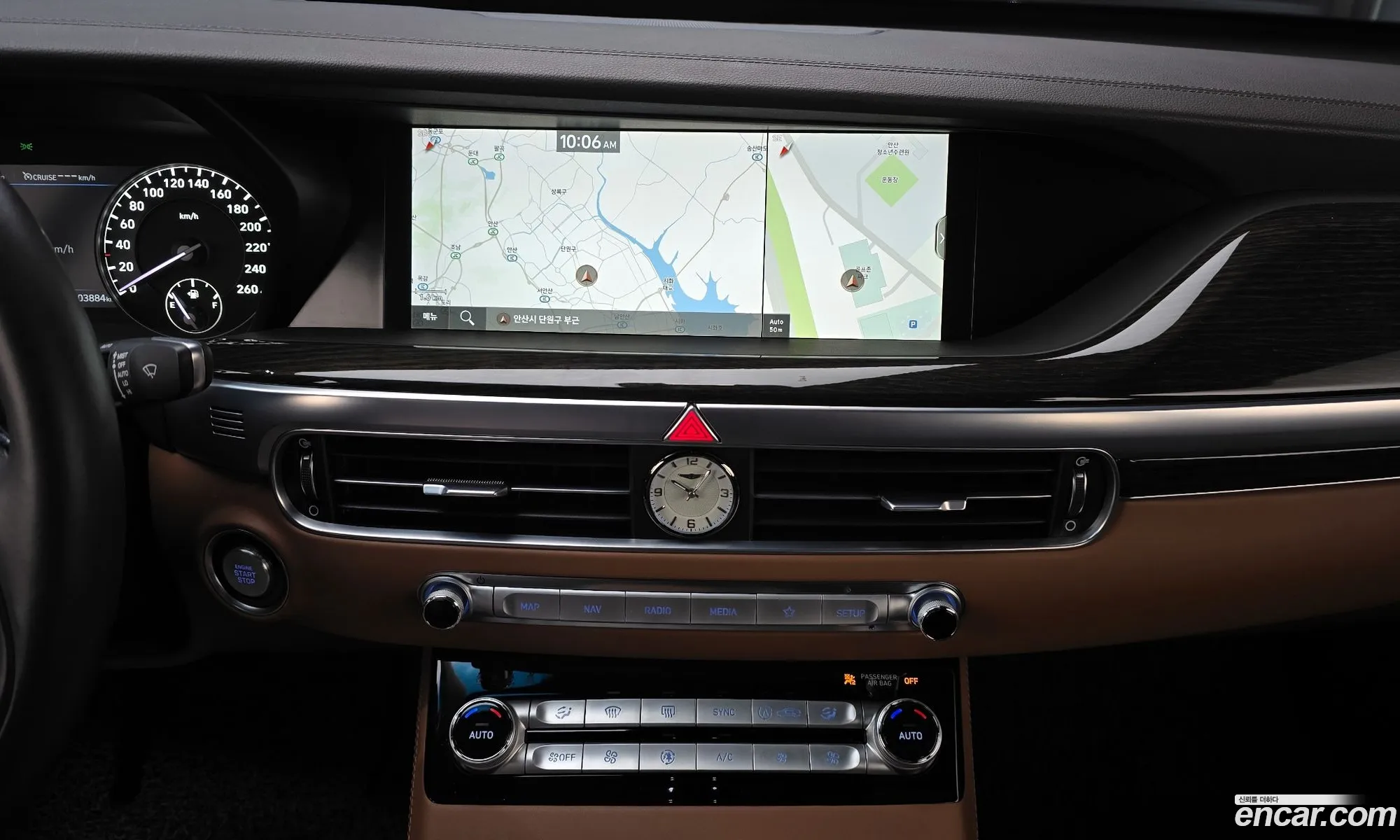 G90 38 Awd Premium Luxury - фотография 12536495
