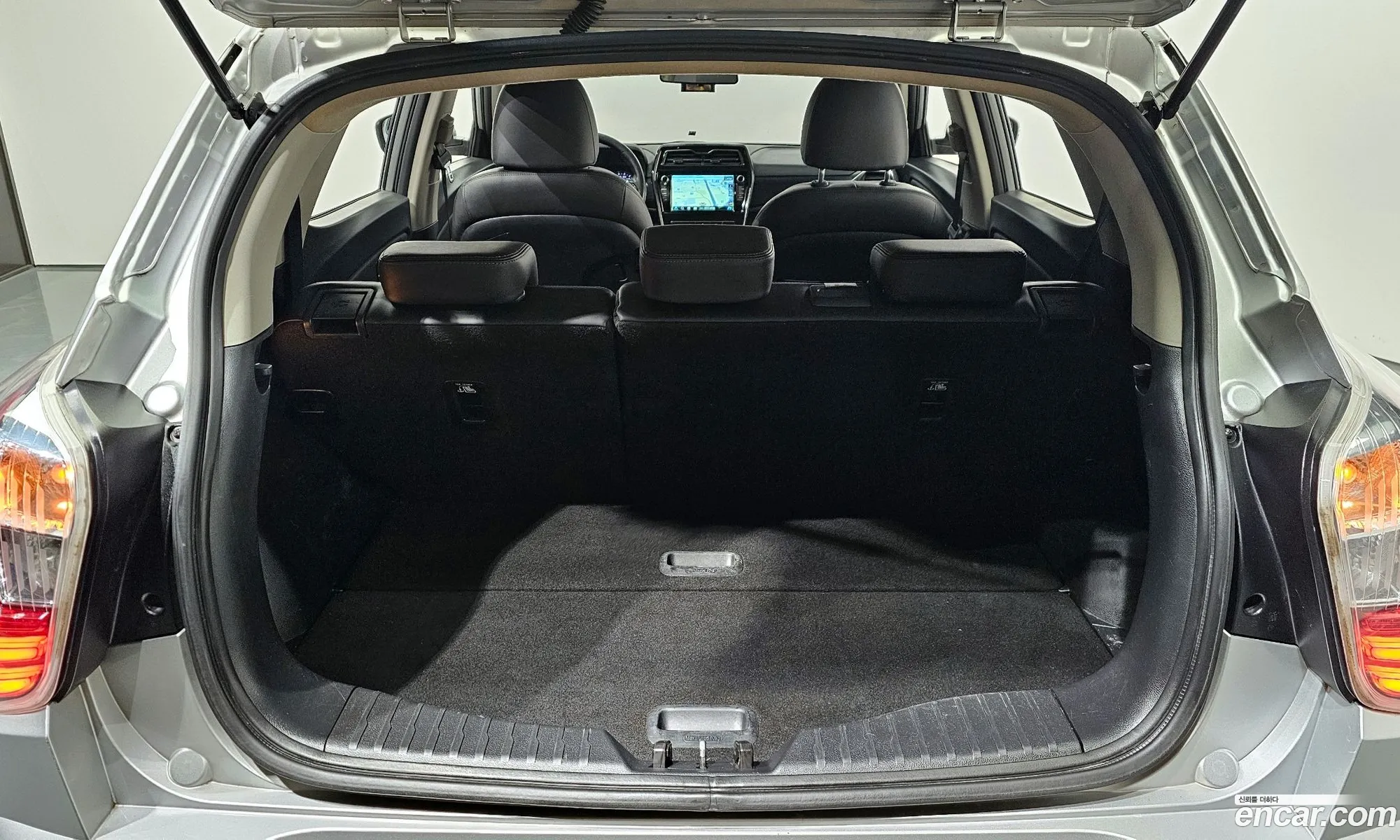 Berry New Tivoli Gasoline 15 2Wd V3 - фотография 17543531