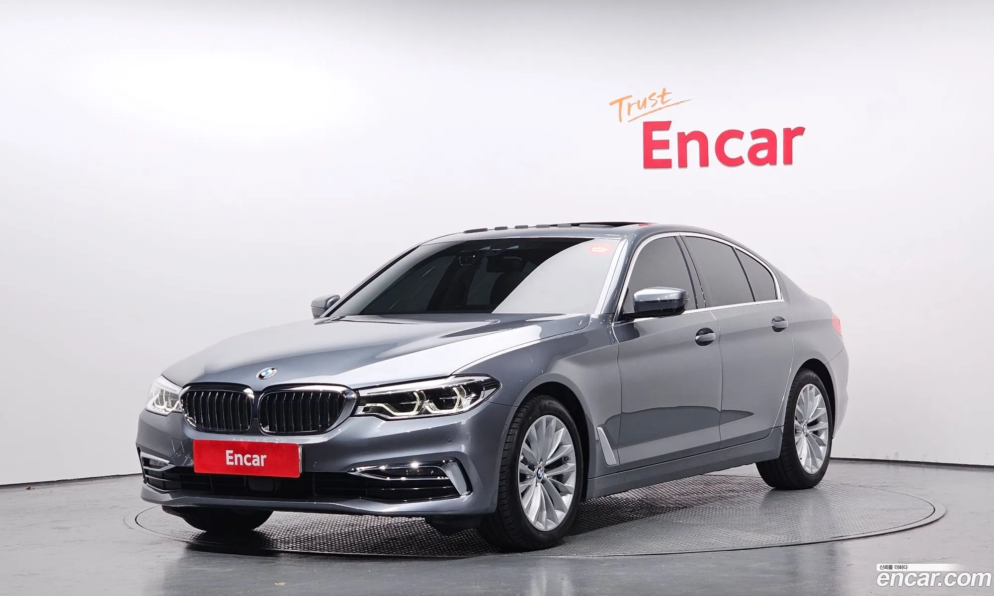 5 Series G30 530I Luxury Plus - фотография 11059047