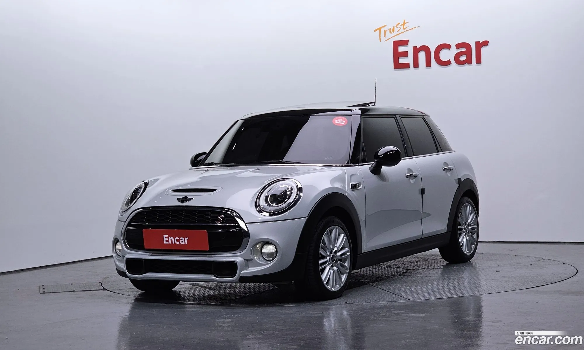 Cooper S 5 Door Basic 3Rd Generation - фотография 3900965