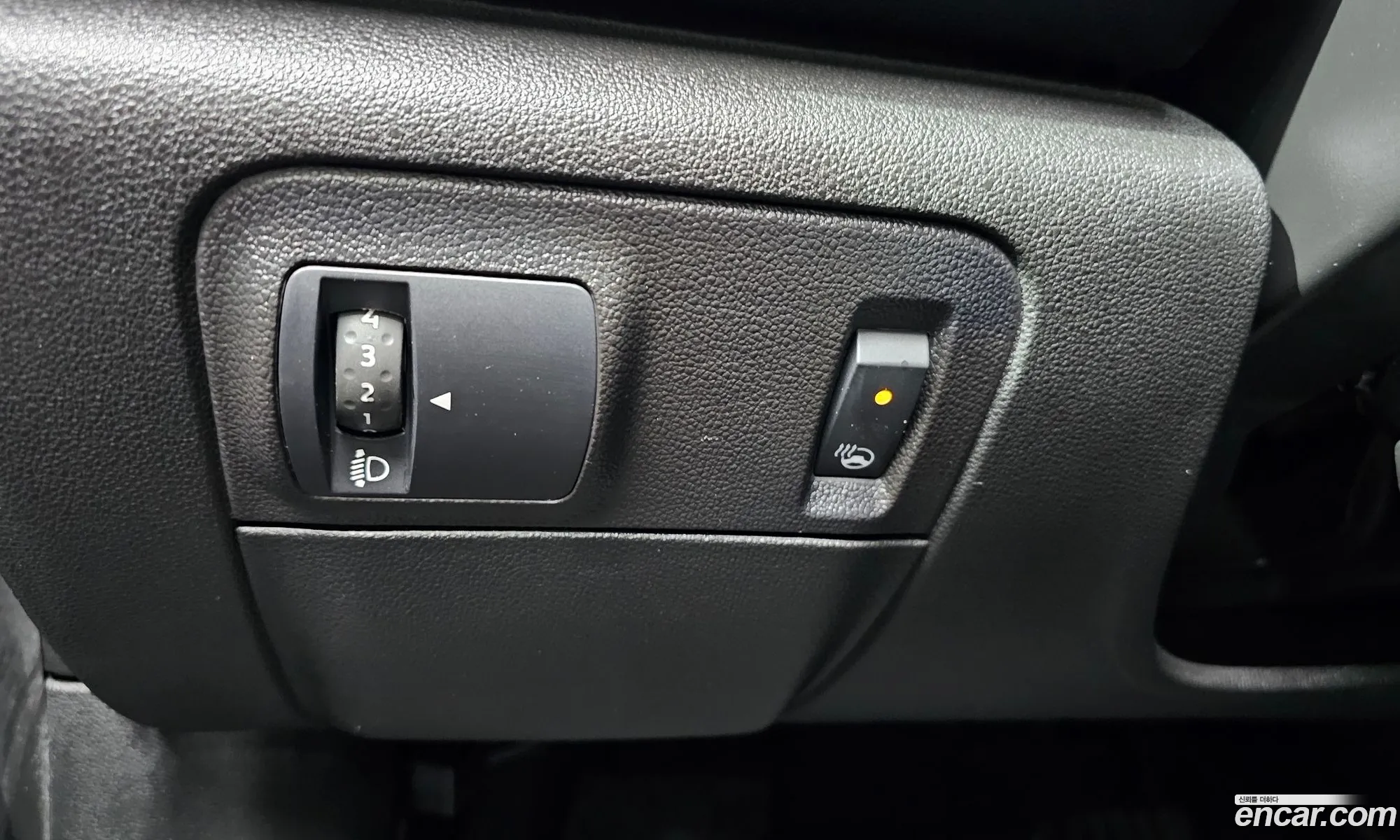 Sm6 20 Lpe Se Rent -A -Car - фотография 11430141