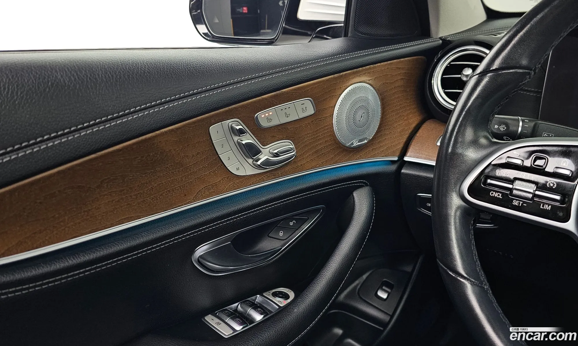 E-Class W213 E300 4Matic Exclusive - фотография 12113162
