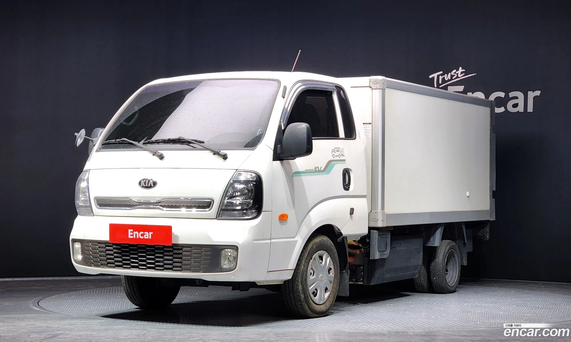 The New Bongo Iii Low Floor Built-In Top 1 Ton King Cab Ev - фотография 14201582