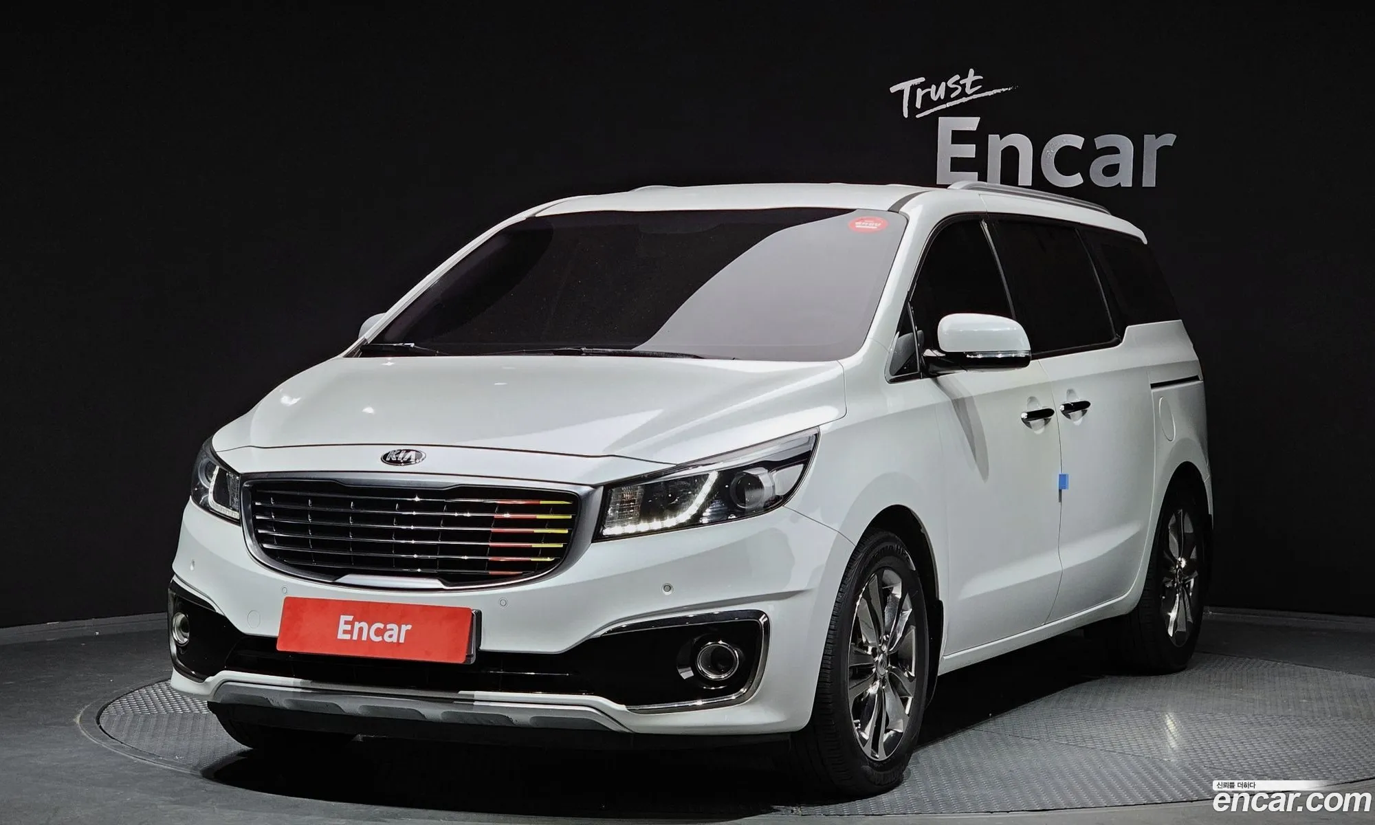 All New Carnival 9 -Seater Prestige - фотография 13412148