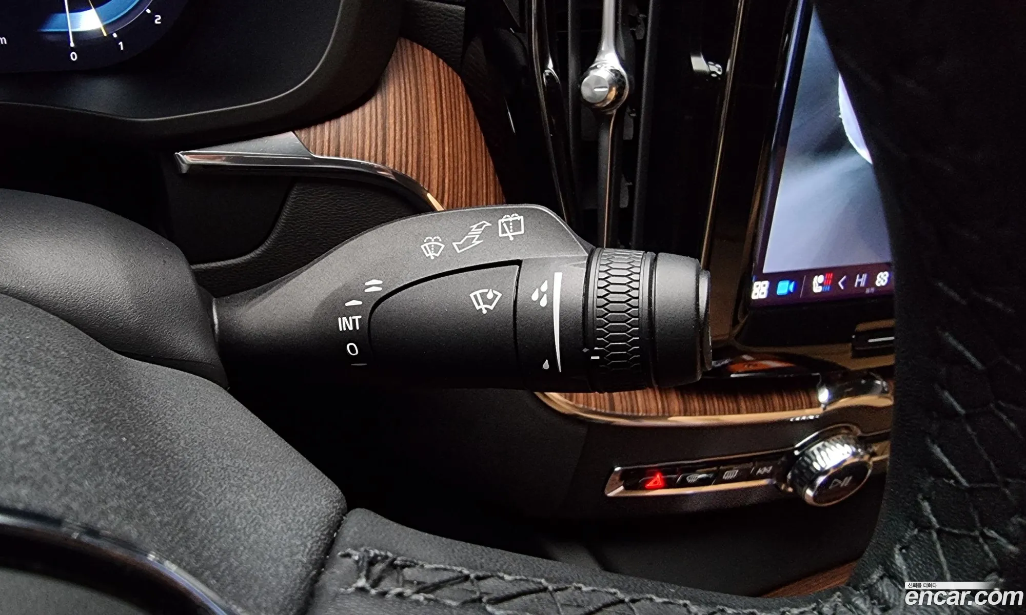 Xc60 2Nd Generation B6 Ultimate Bright - фотография 3817814
