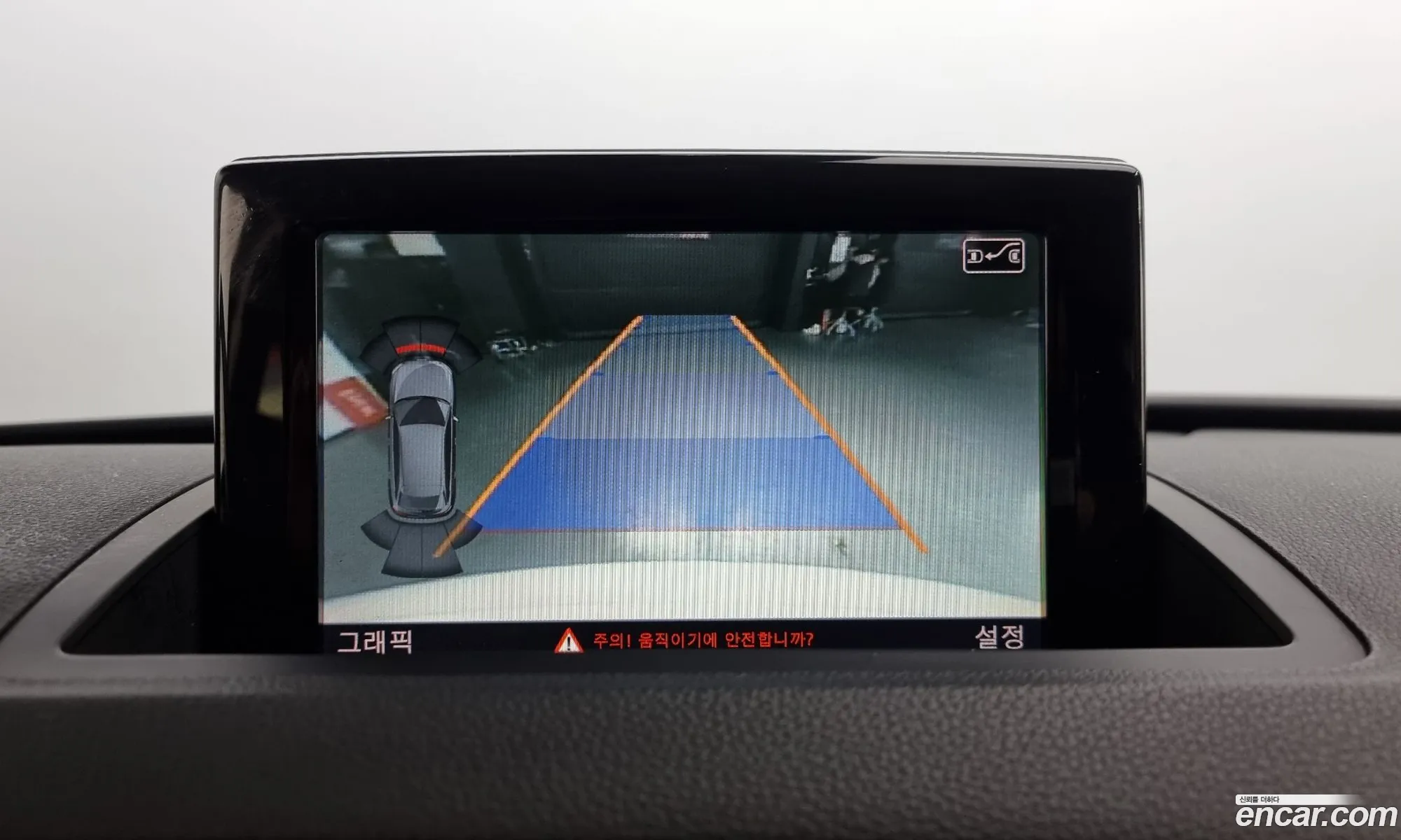 Q320 Tdi Quattro Dynamic 8U - фотография 16454811