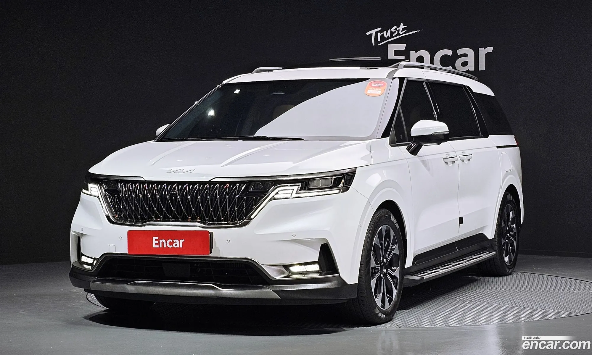 Carnival 4Th Generation 7 -Seater Signature - фотография 797387