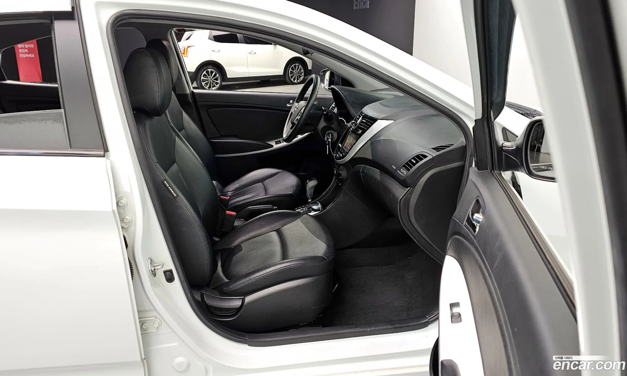 Accent New 14 Vvt Premier - фотография 16624558