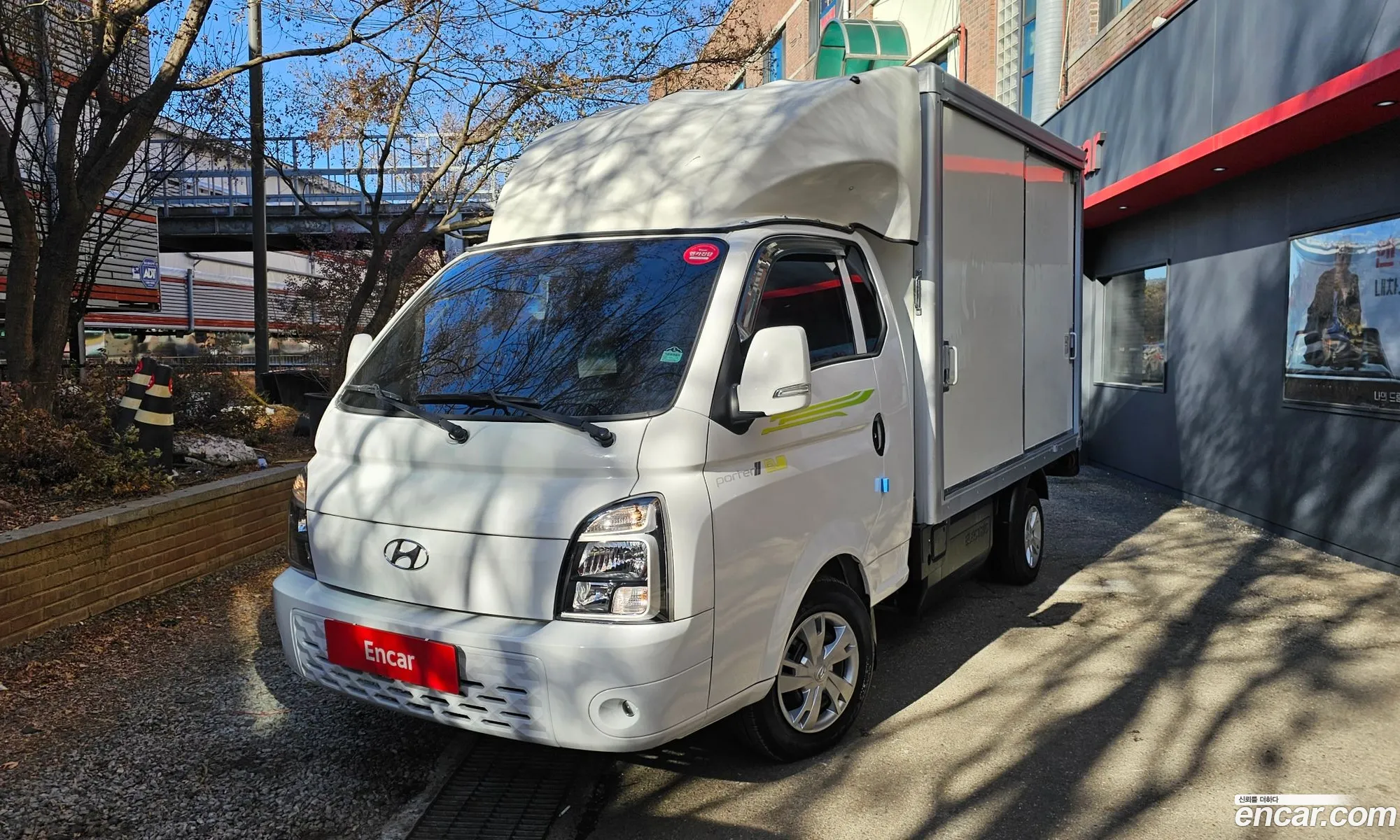 Porter Ii Embedded Tower 1 Ton Super Cap Electric Ev - фотография 13502106