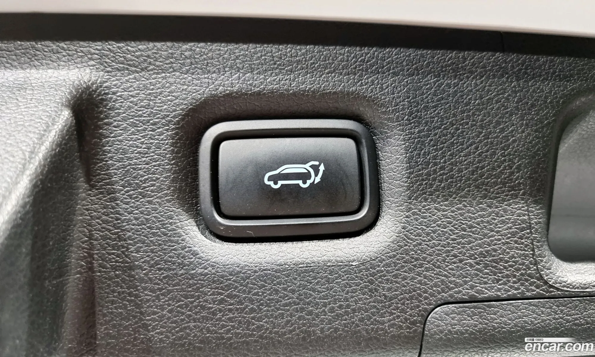The New Santa Fe Gasoline 25T 2Wd Prestige - фотография 13406454